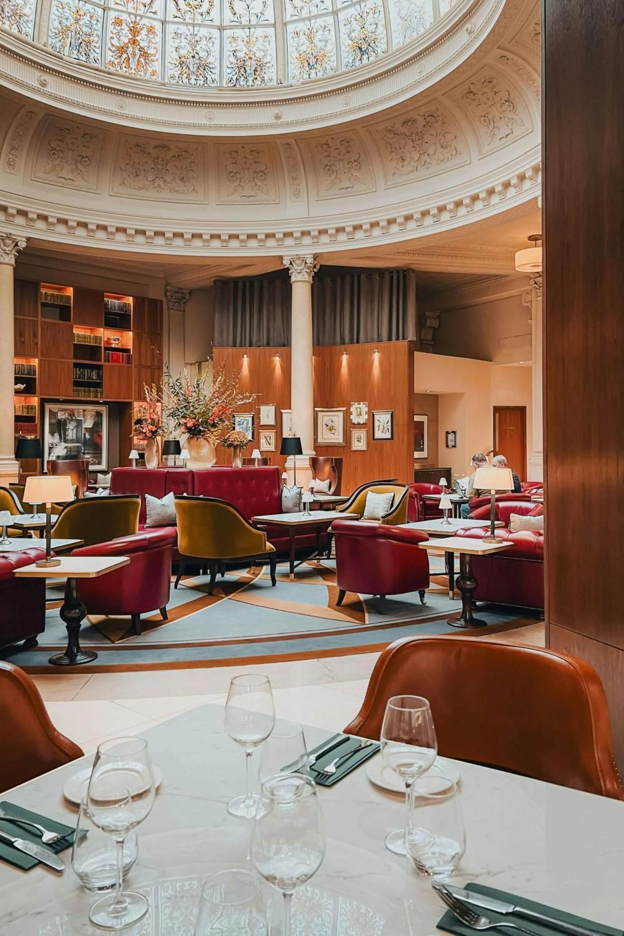 Lounge or bar in Threadneedles, Autograph Collection