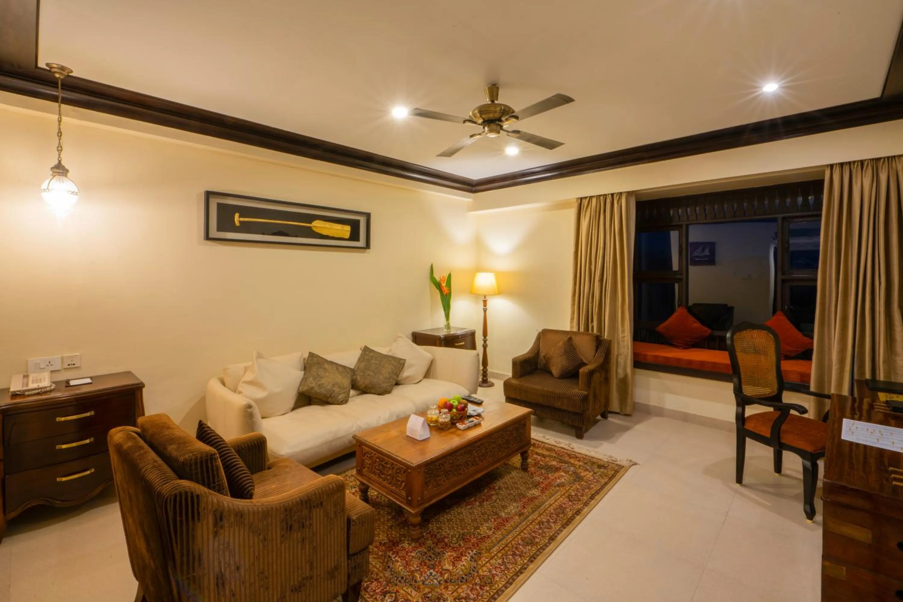 Seating area in The Raviz Kadavu, Kozhikode