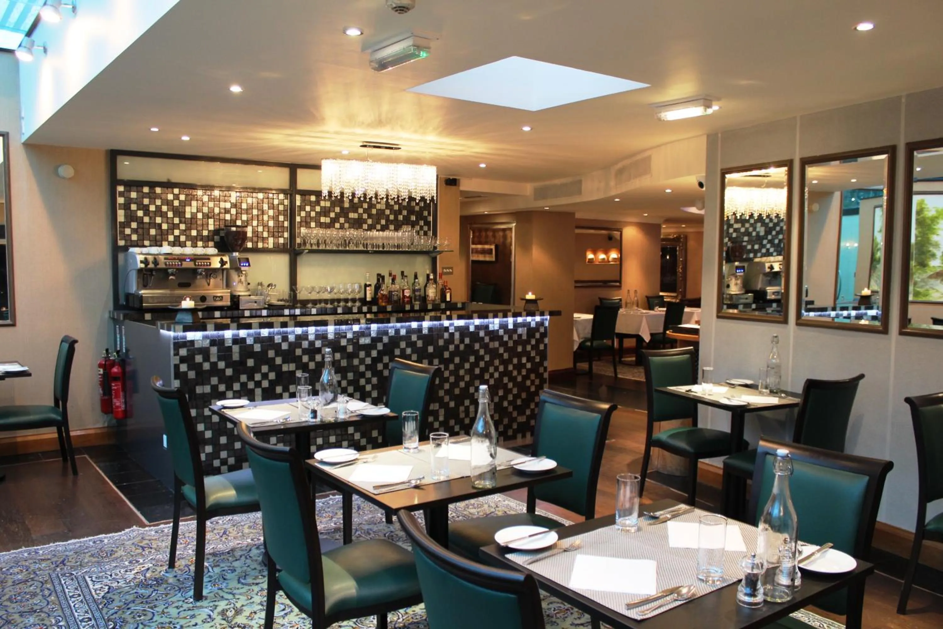 Lounge or bar in The Colonnade