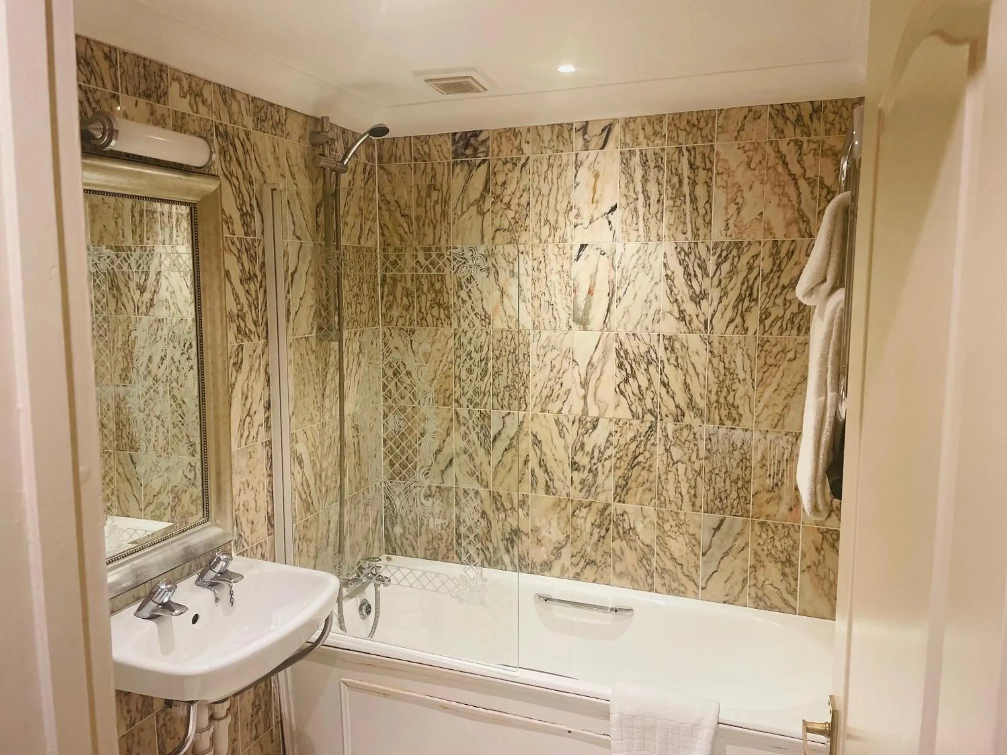 Bathroom in The Colonnade