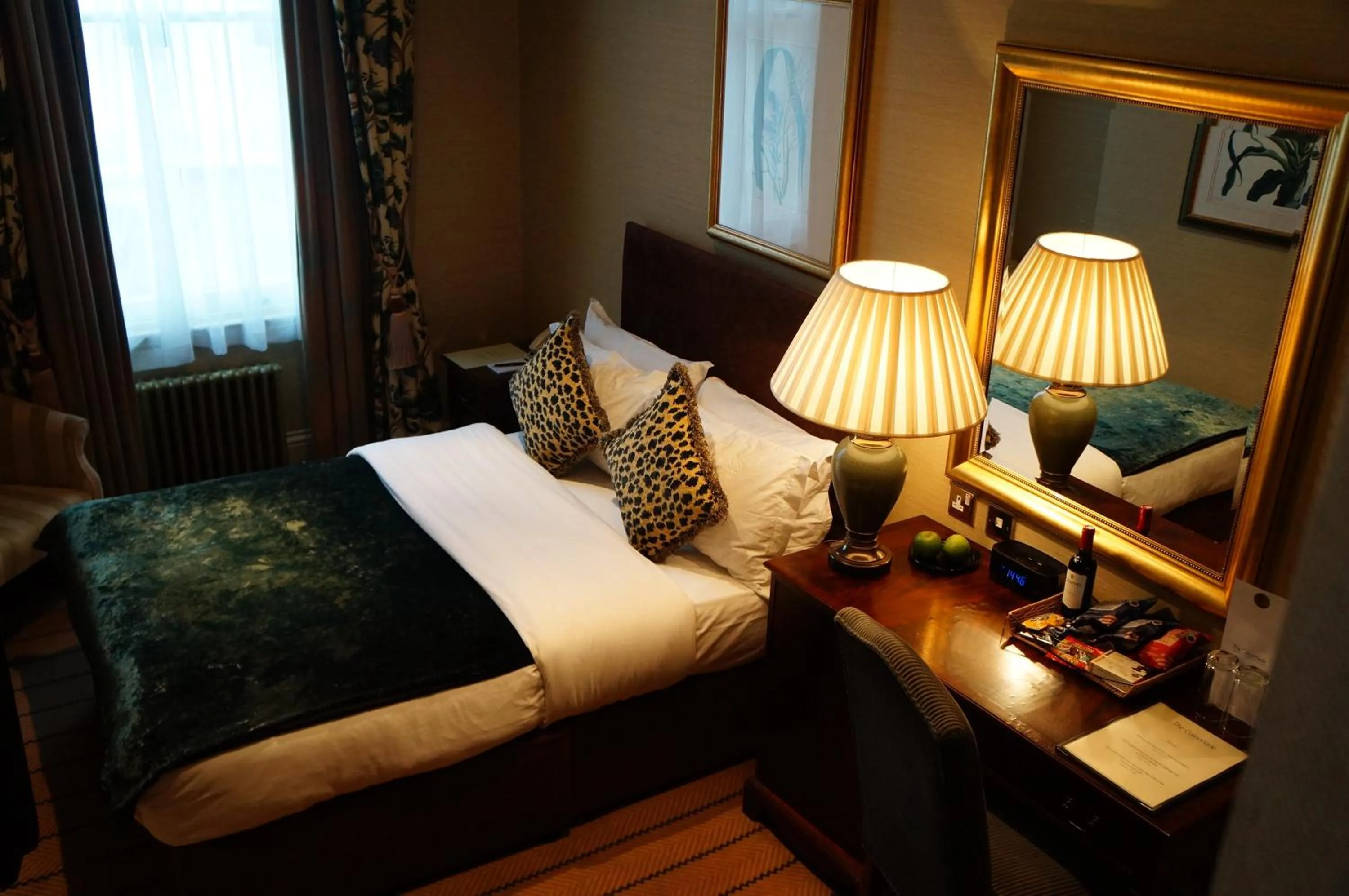 Bed in The Colonnade