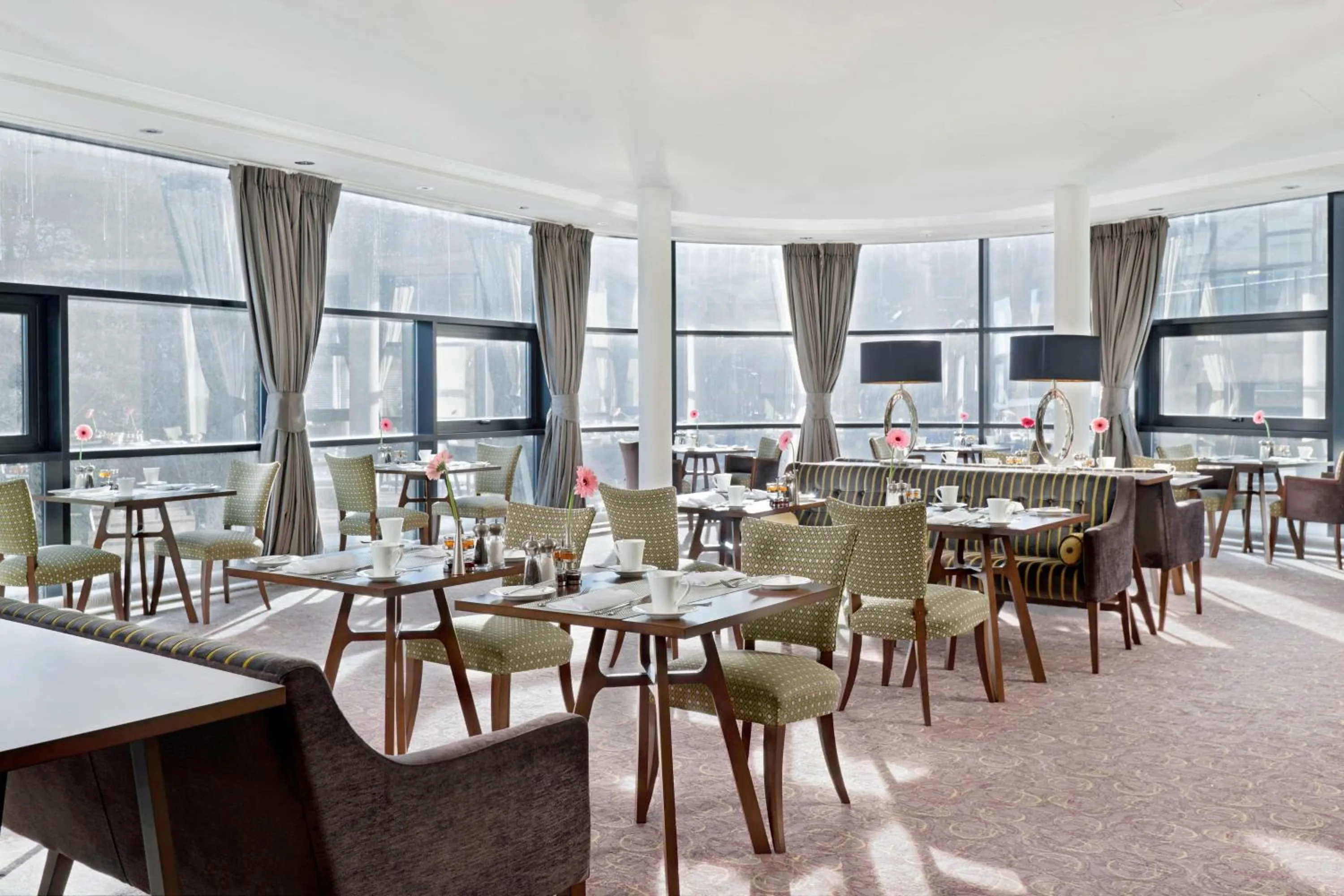 Restaurant/places to eat in The Glasshouse, Autograph Collection