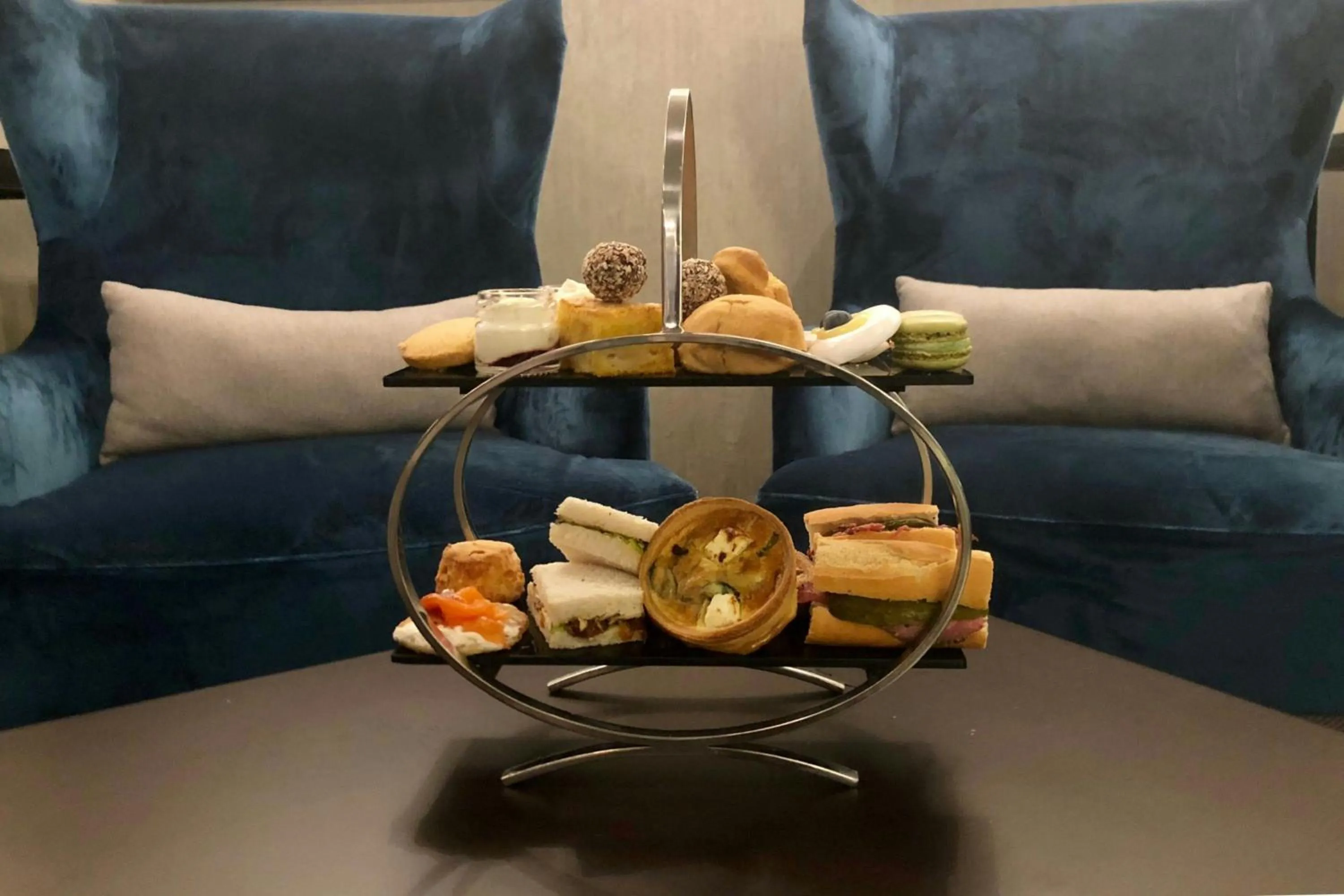 Restaurant/places to eat in The Glasshouse, Autograph Collection