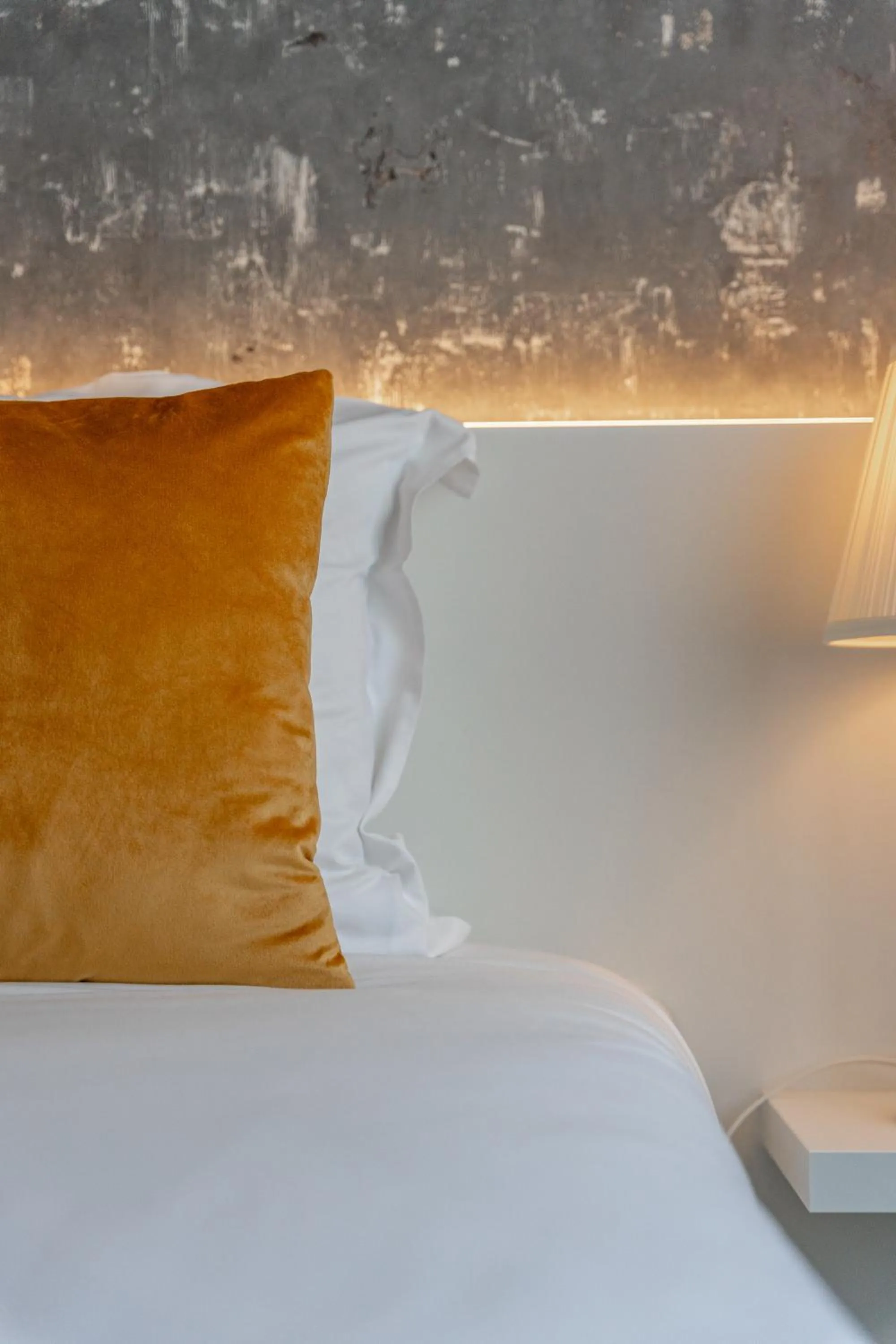 Bed in Hotel Acropolis " Op het sportiefste park van de kust "