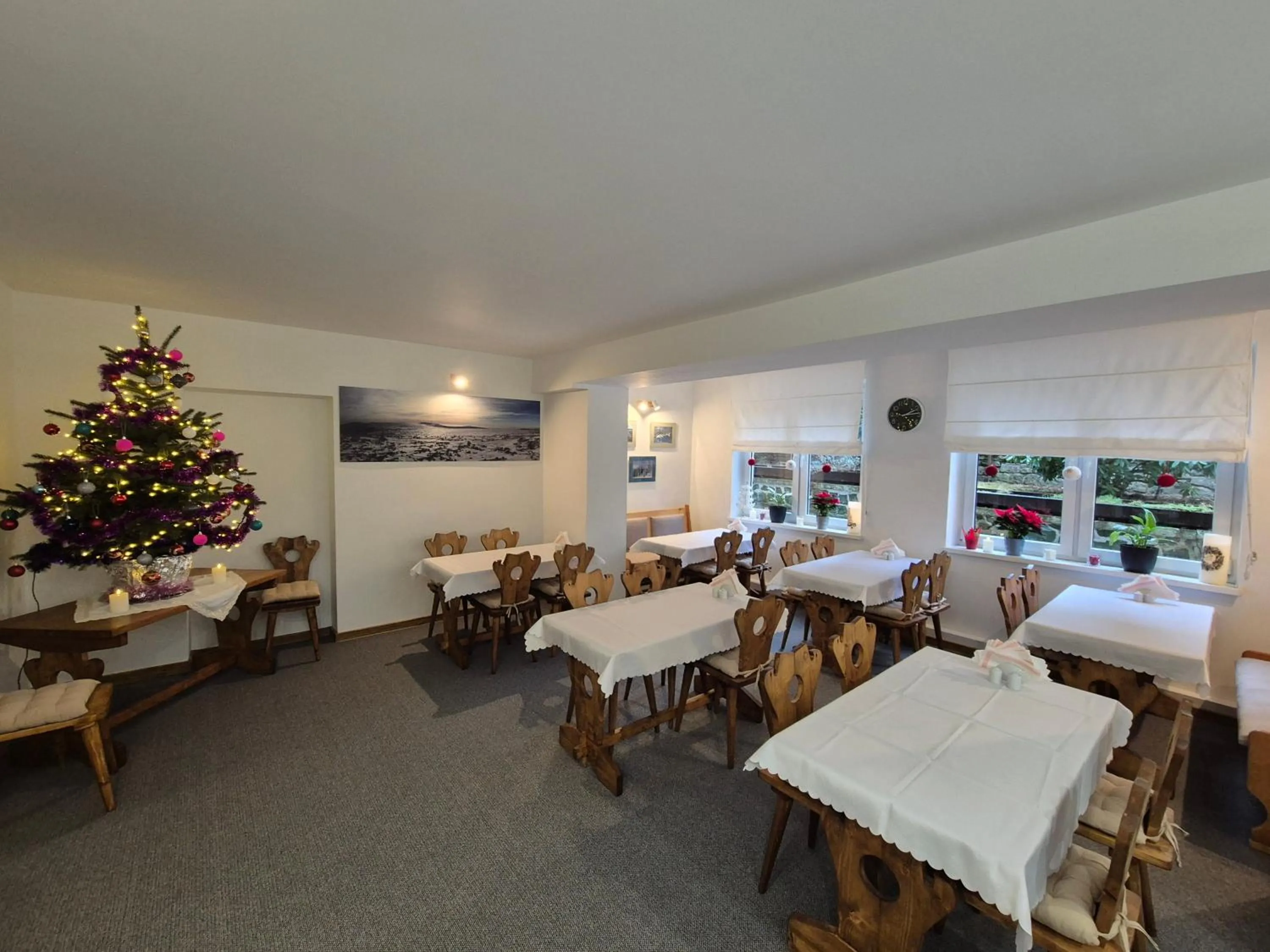 Restaurant/places to eat in Willa Elżbieta - komfortowy wypoczynek, znakomite recenzje Gości