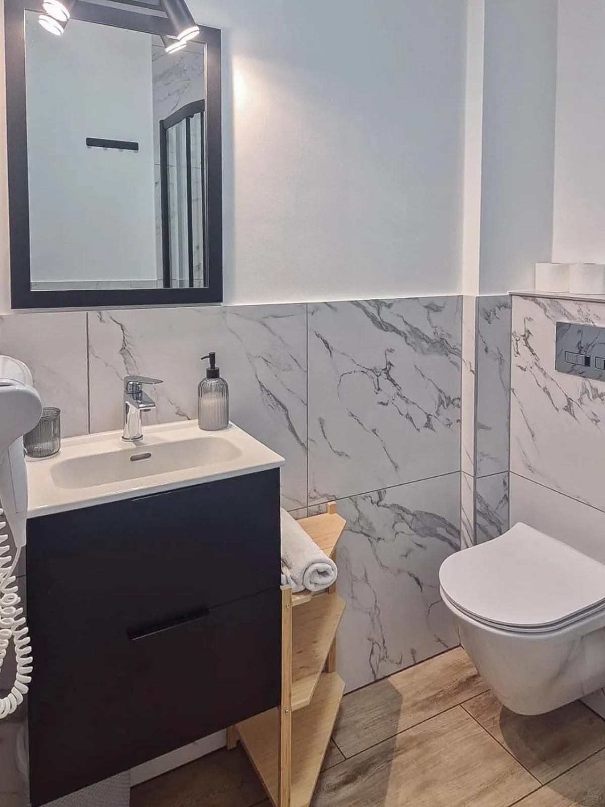 Toilet in Willa Elżbieta - komfortowy wypoczynek, znakomite recenzje Gości