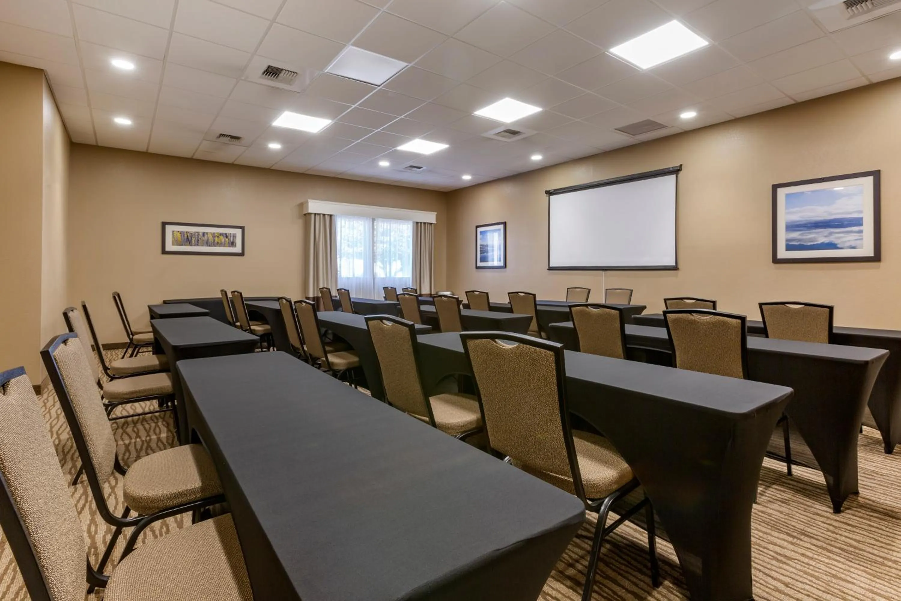 Meeting/conference room in MainStay Suites Coeur d'Alene