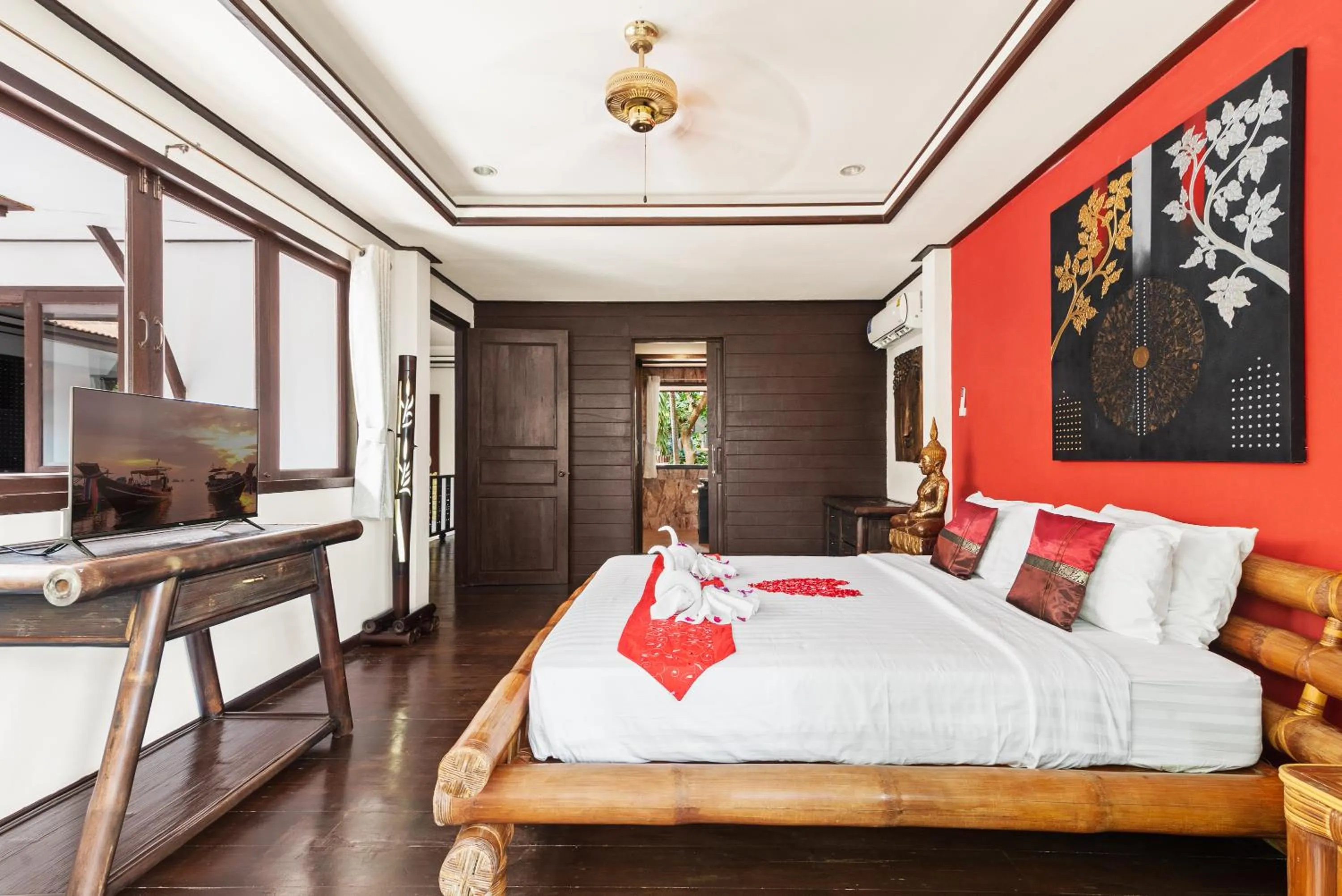 Bedroom, Bed in Paradise Island Estate