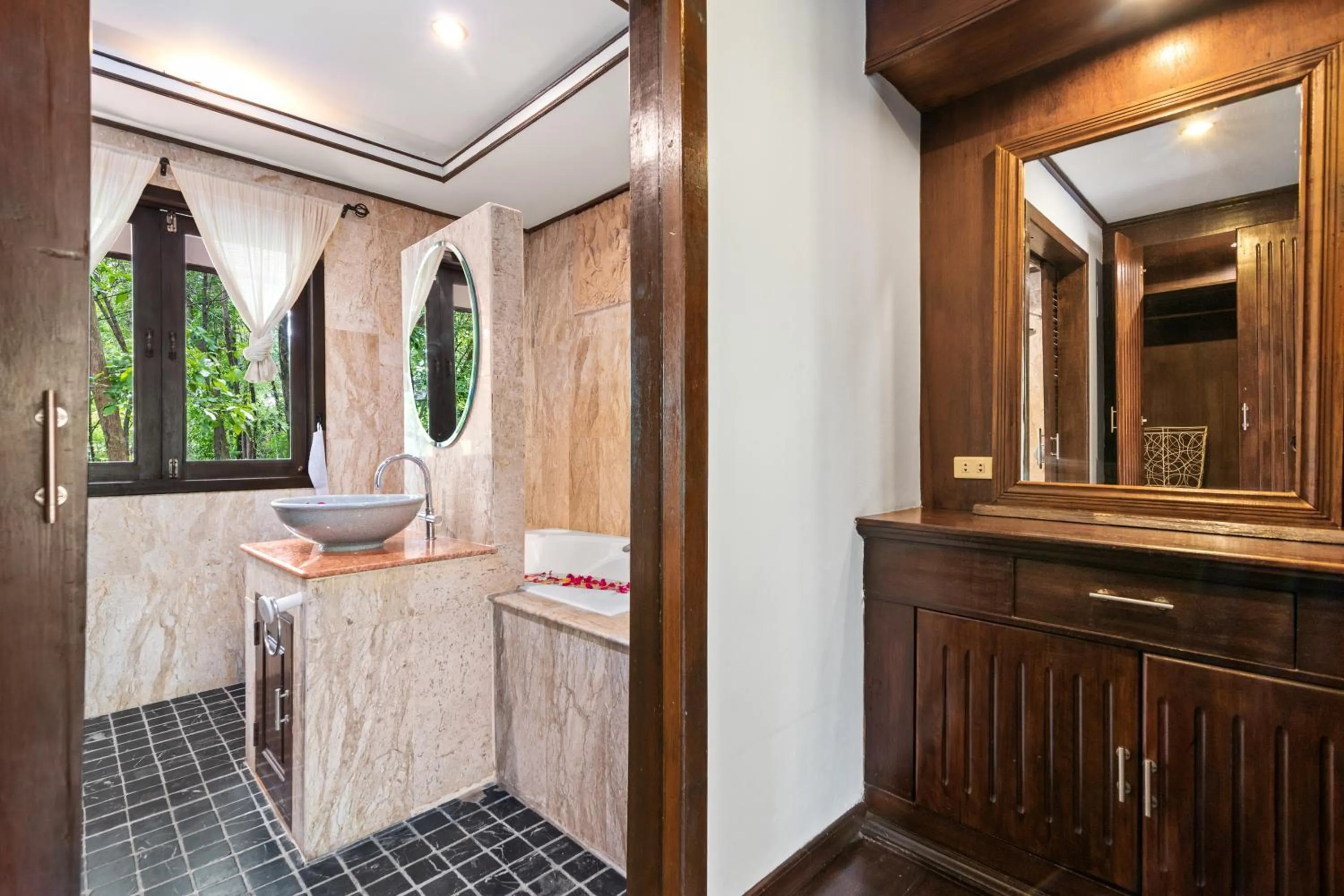 Bathroom in Paradise Island Estate