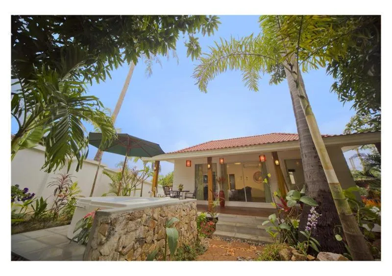 Photo of the whole room in Paradise Island Estate