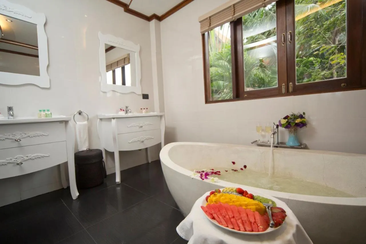 Bathroom in Paradise Island Estate
