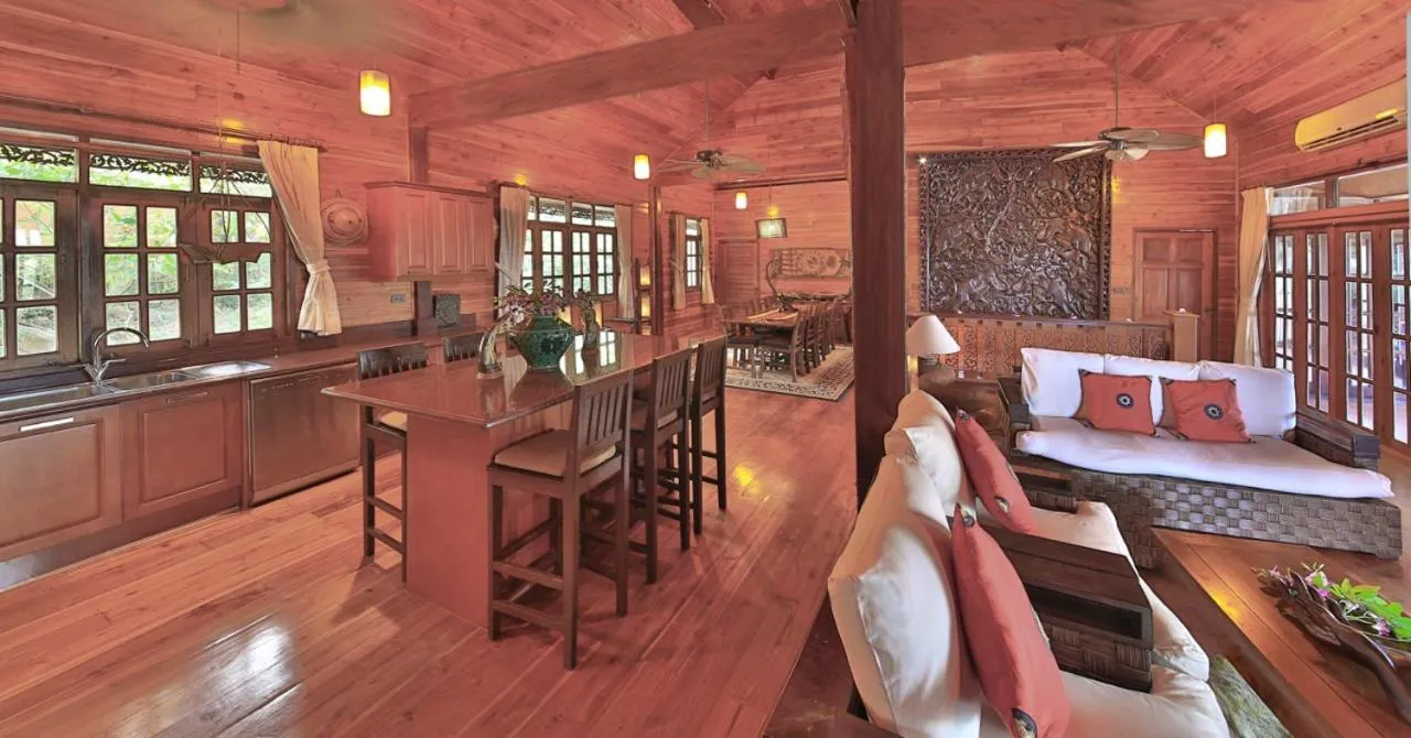 Bedroom in Paradise Island Estate