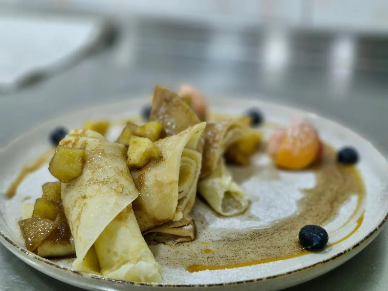 Restaurant/places to eat in Eduard Hotel