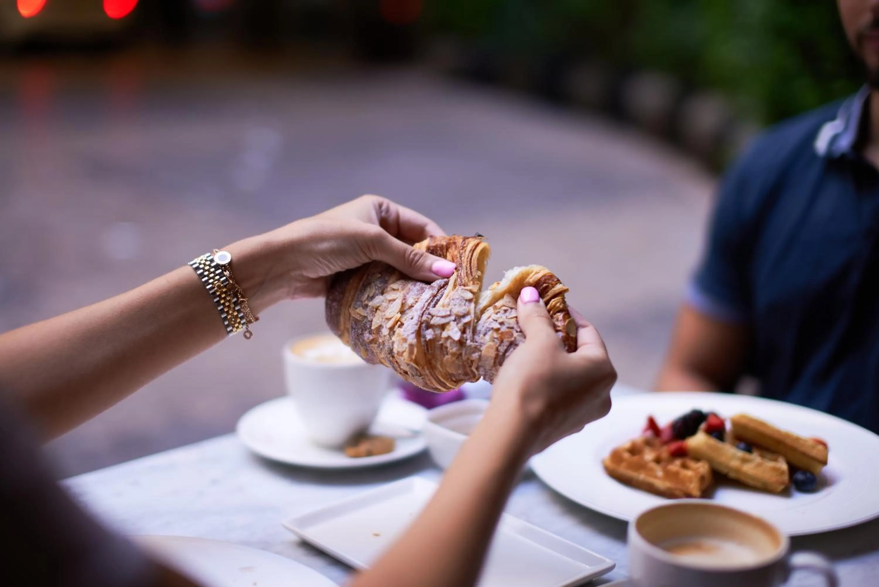 Restaurant/places to eat in The Ritz-Carlton Executive Residences