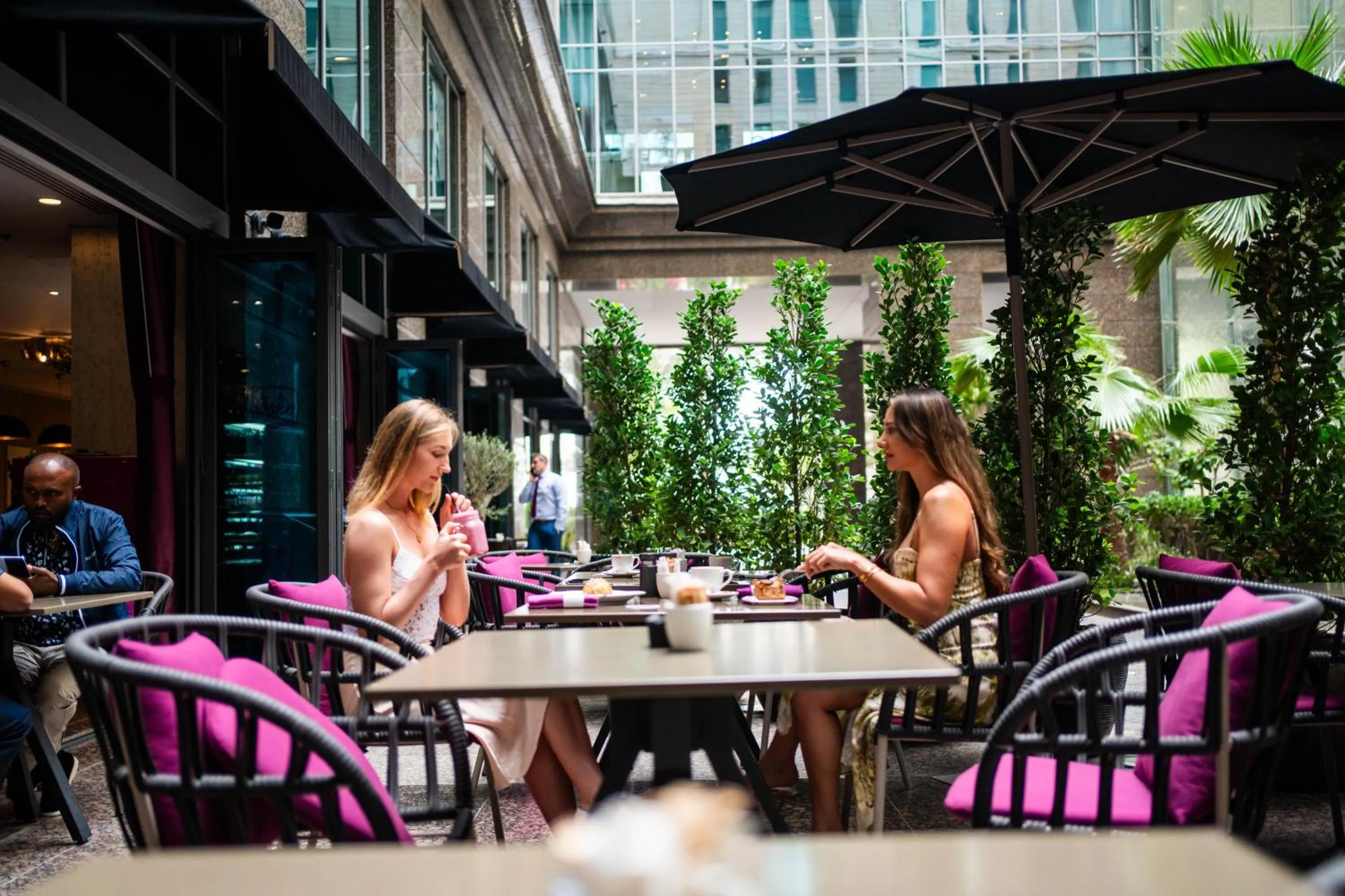 Restaurant/places to eat in The Ritz-Carlton Executive Residences