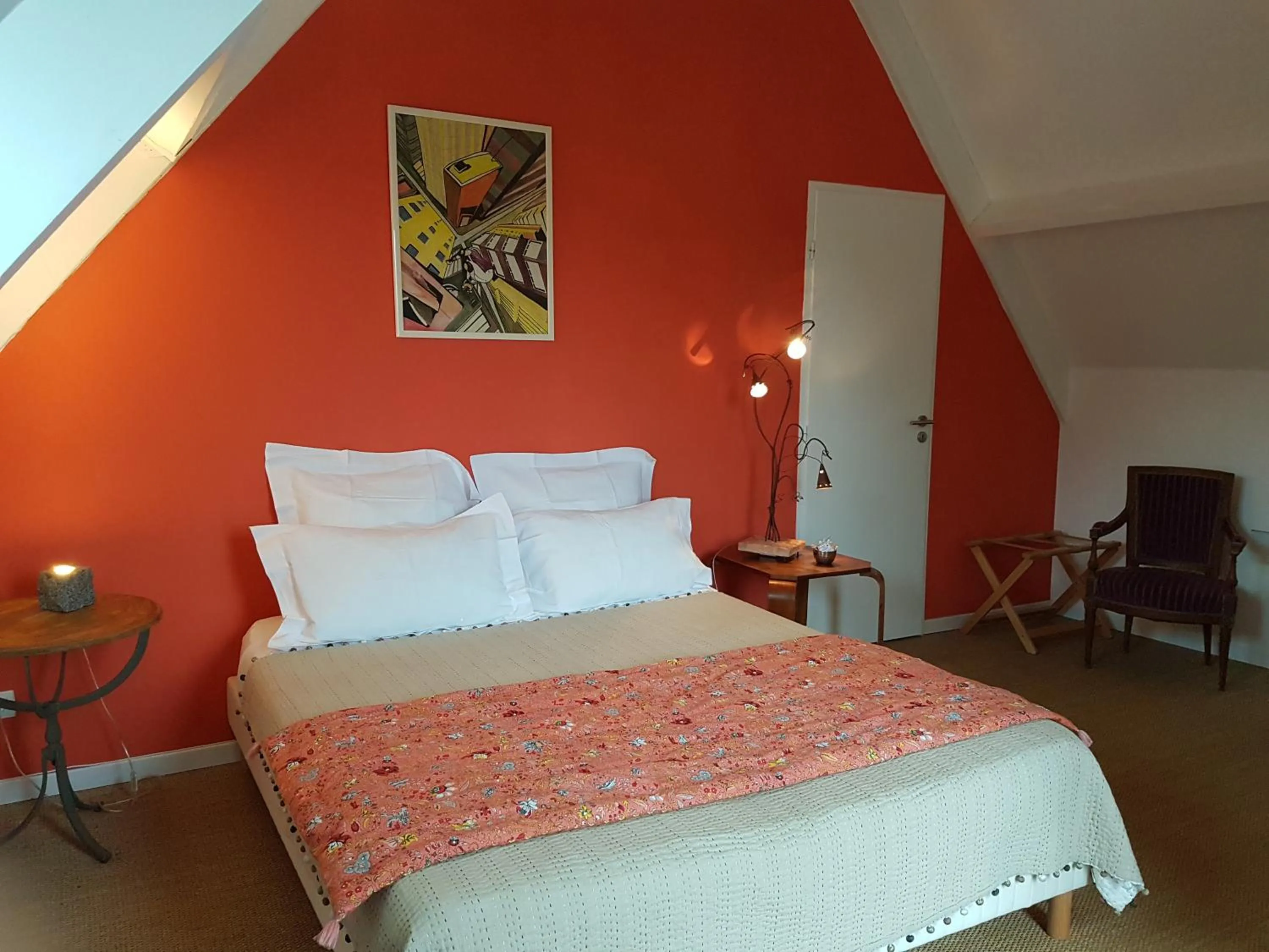 Bedroom, Bed in l'Arbre Voyageur