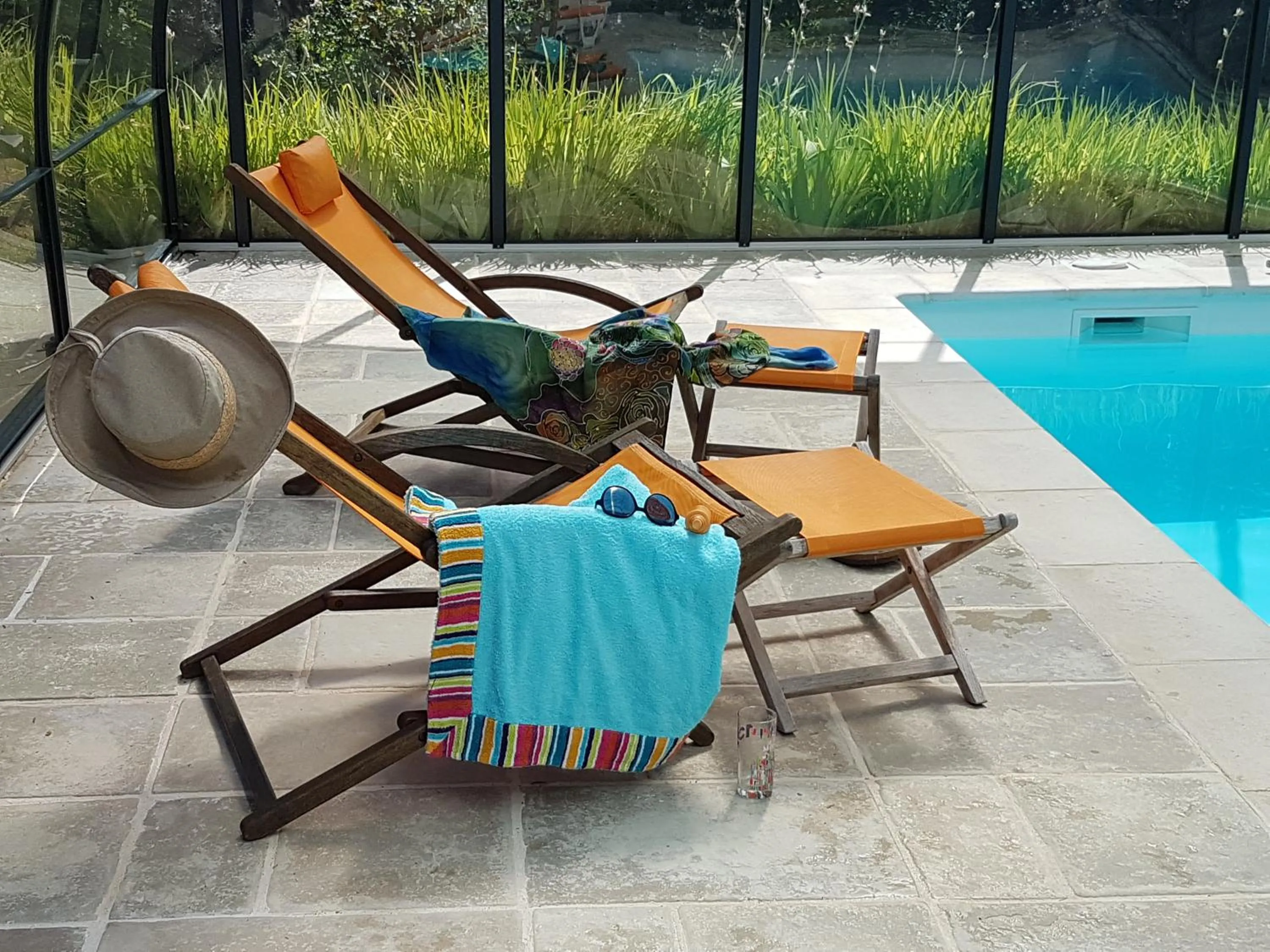 Swimming pool in l'Arbre Voyageur