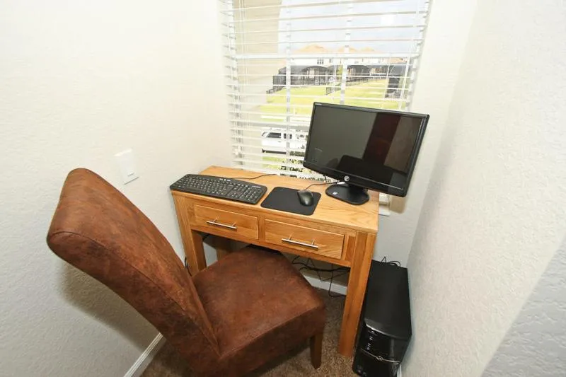 Business facilities in Flagstone Villa