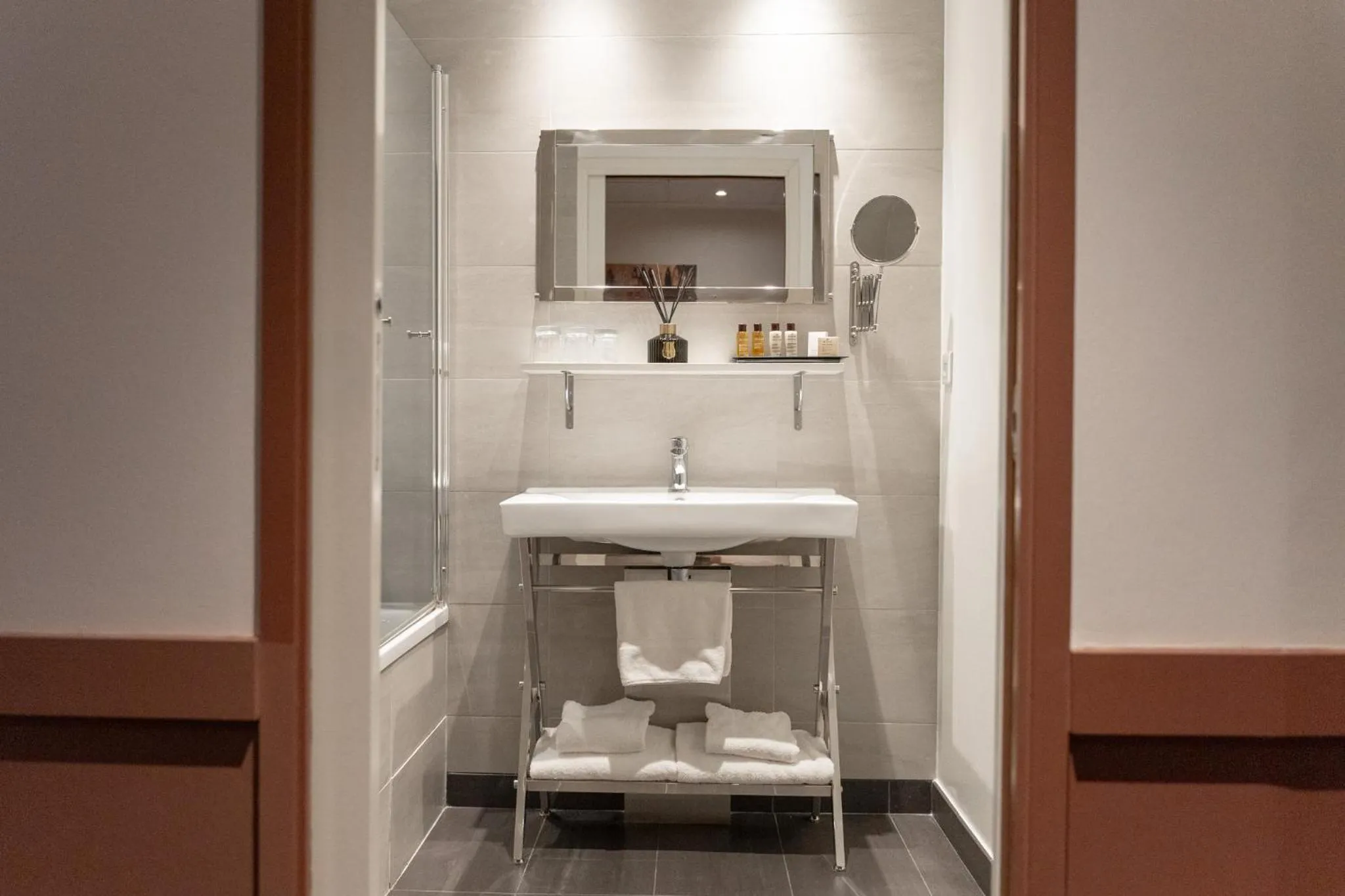 Bathroom in La Maison des Armateurs