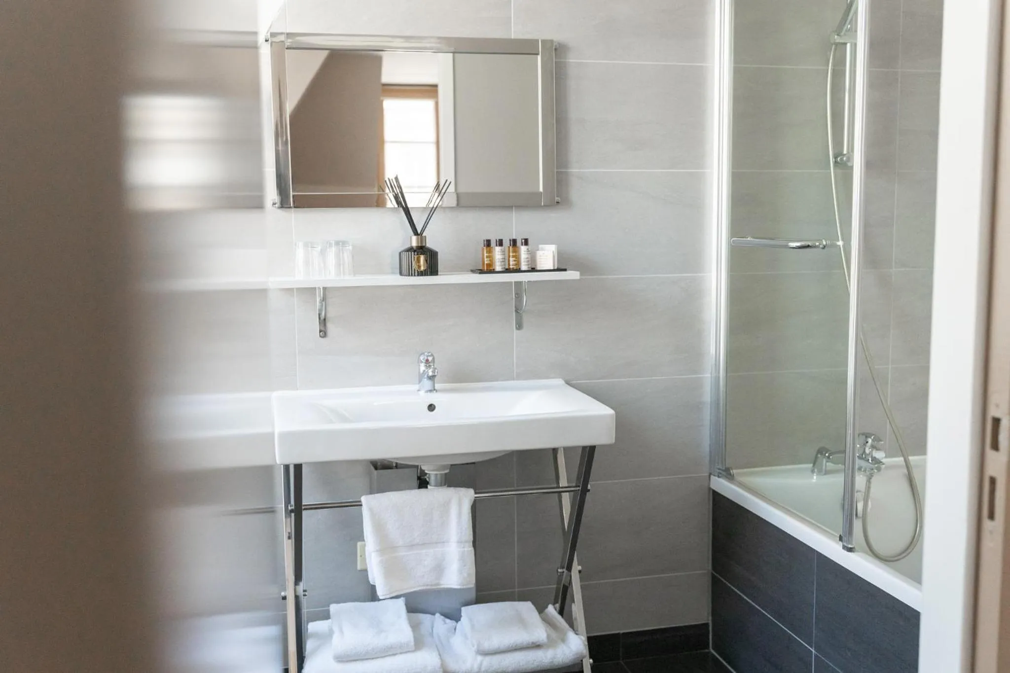 Shower in La Maison des Armateurs