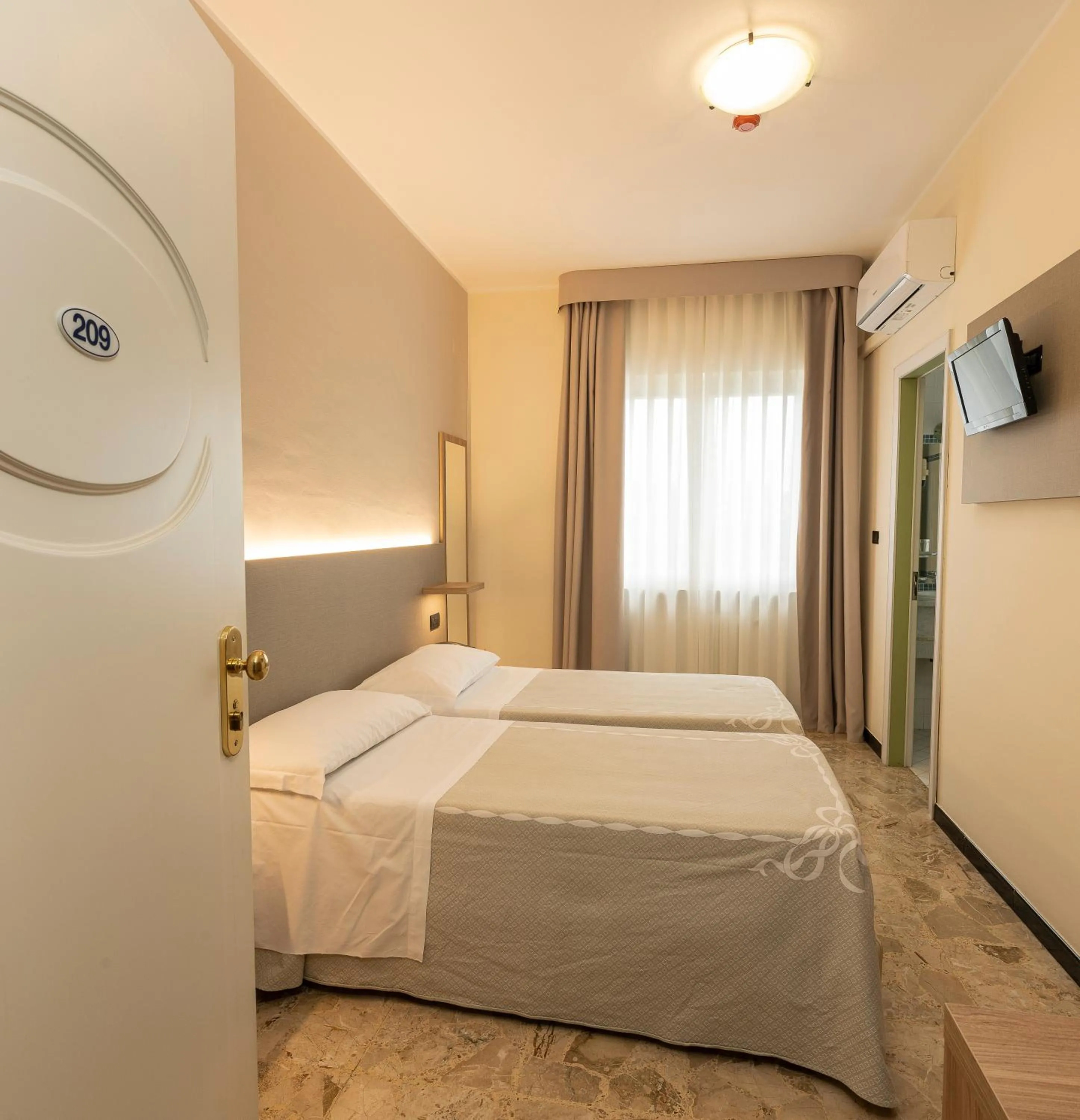 Bed in Hotel La Rotonda