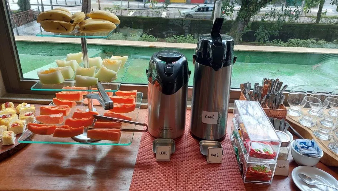 Food and drinks in Hotel York