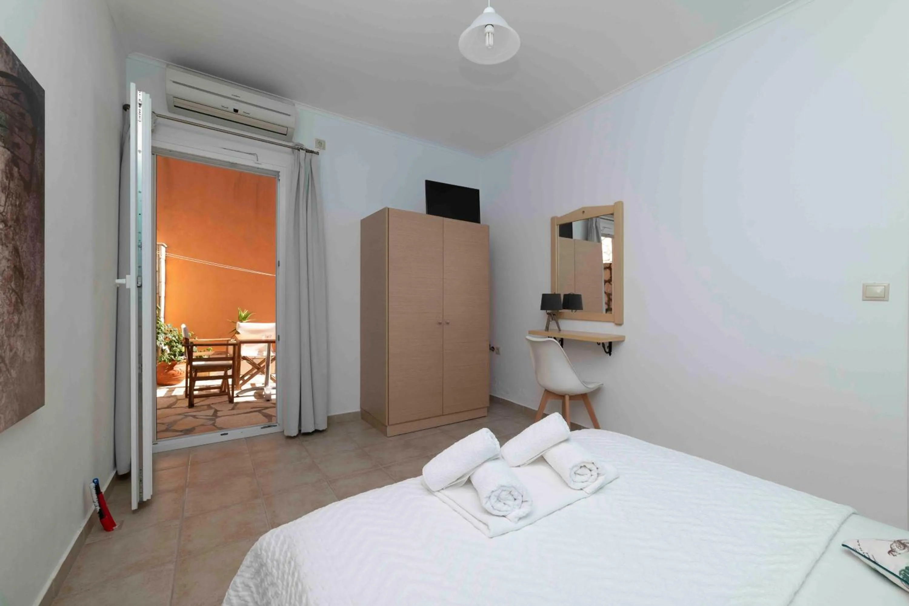 Photo of the whole room, Bed in San Lazzaro