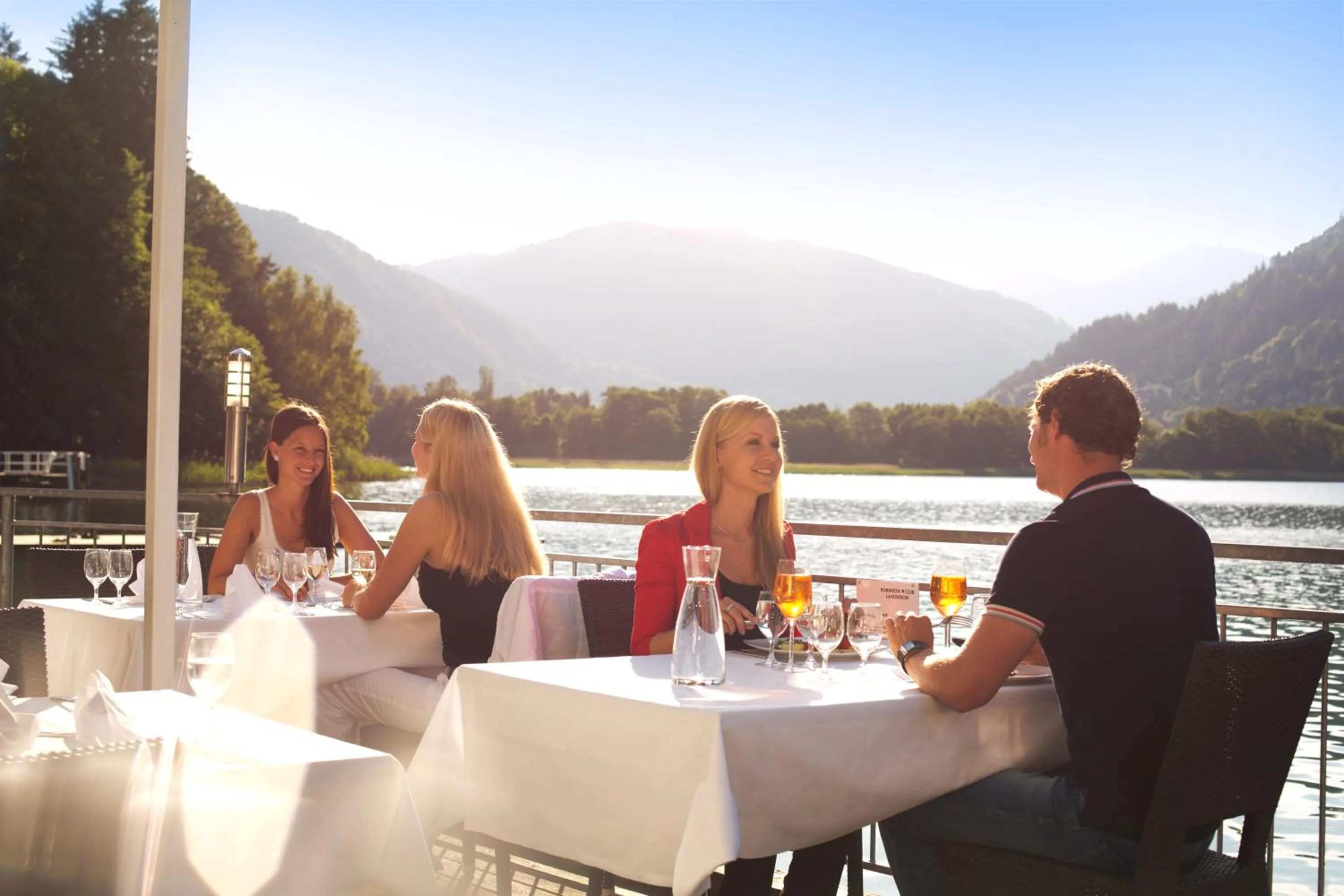 Restaurant/places to eat in ROBINSON Landskron