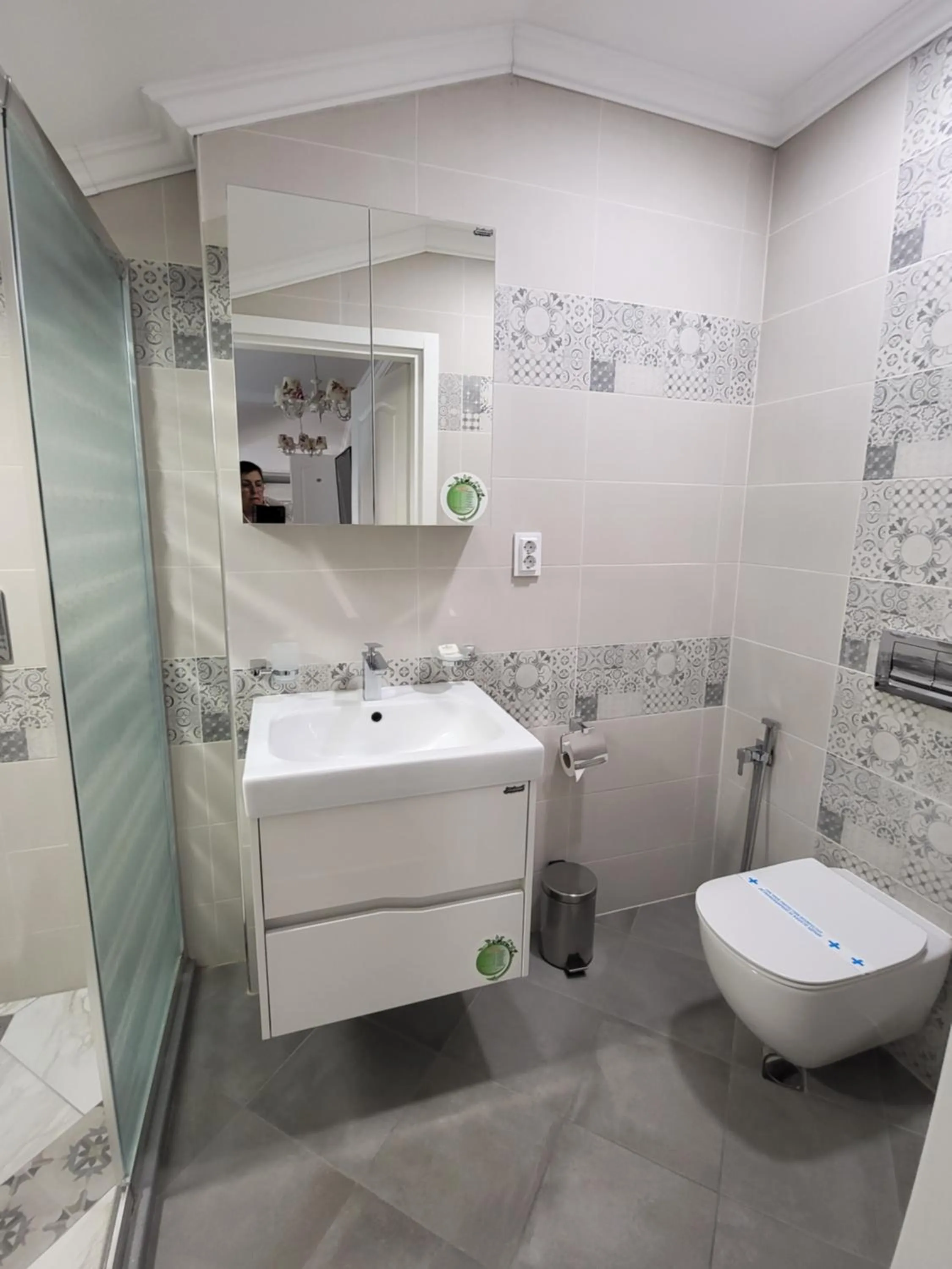 Toilet in Hotel Odeon