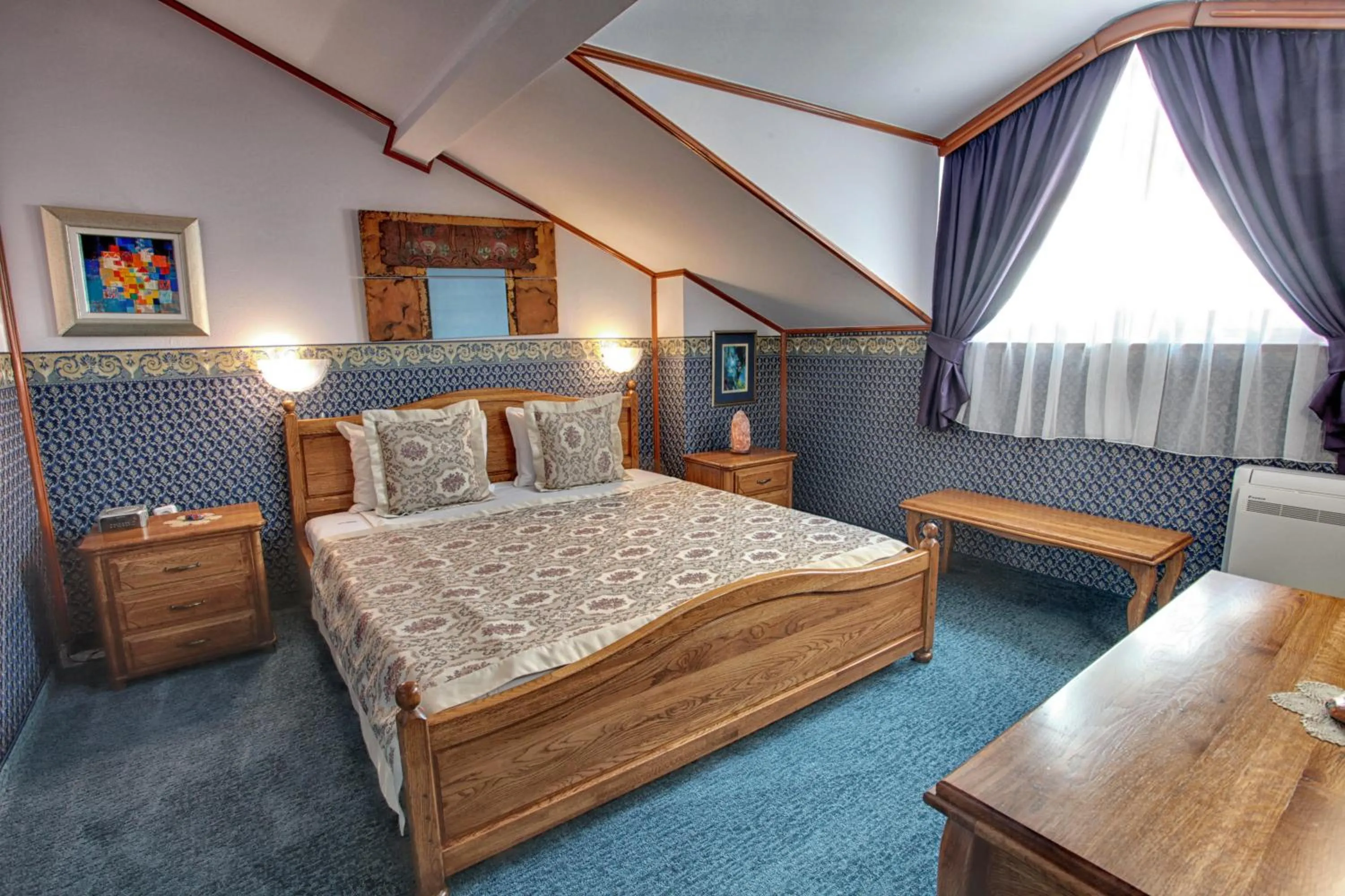 Bedroom, Bed in Hotel Odeon