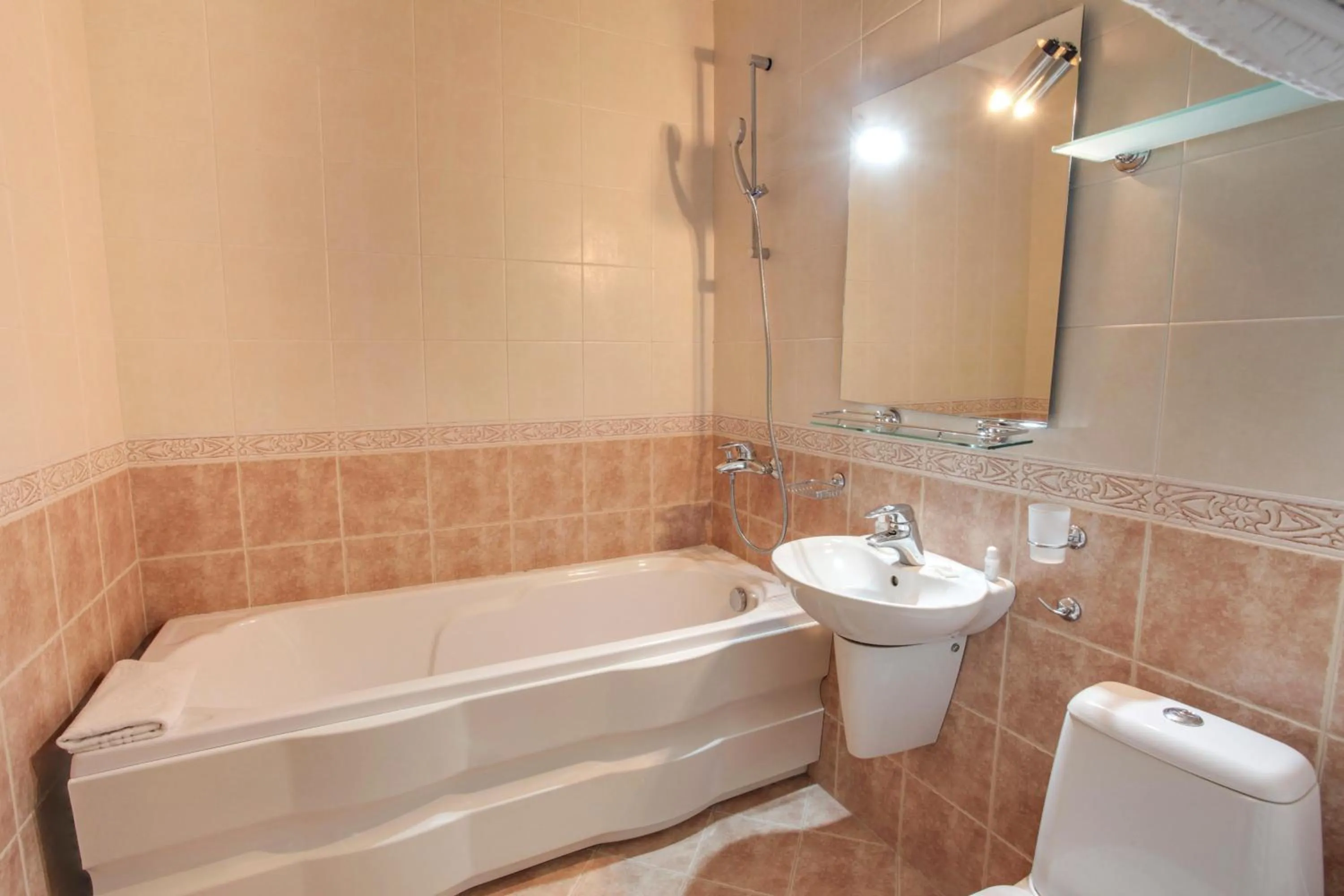 Shower in Hotel Odeon