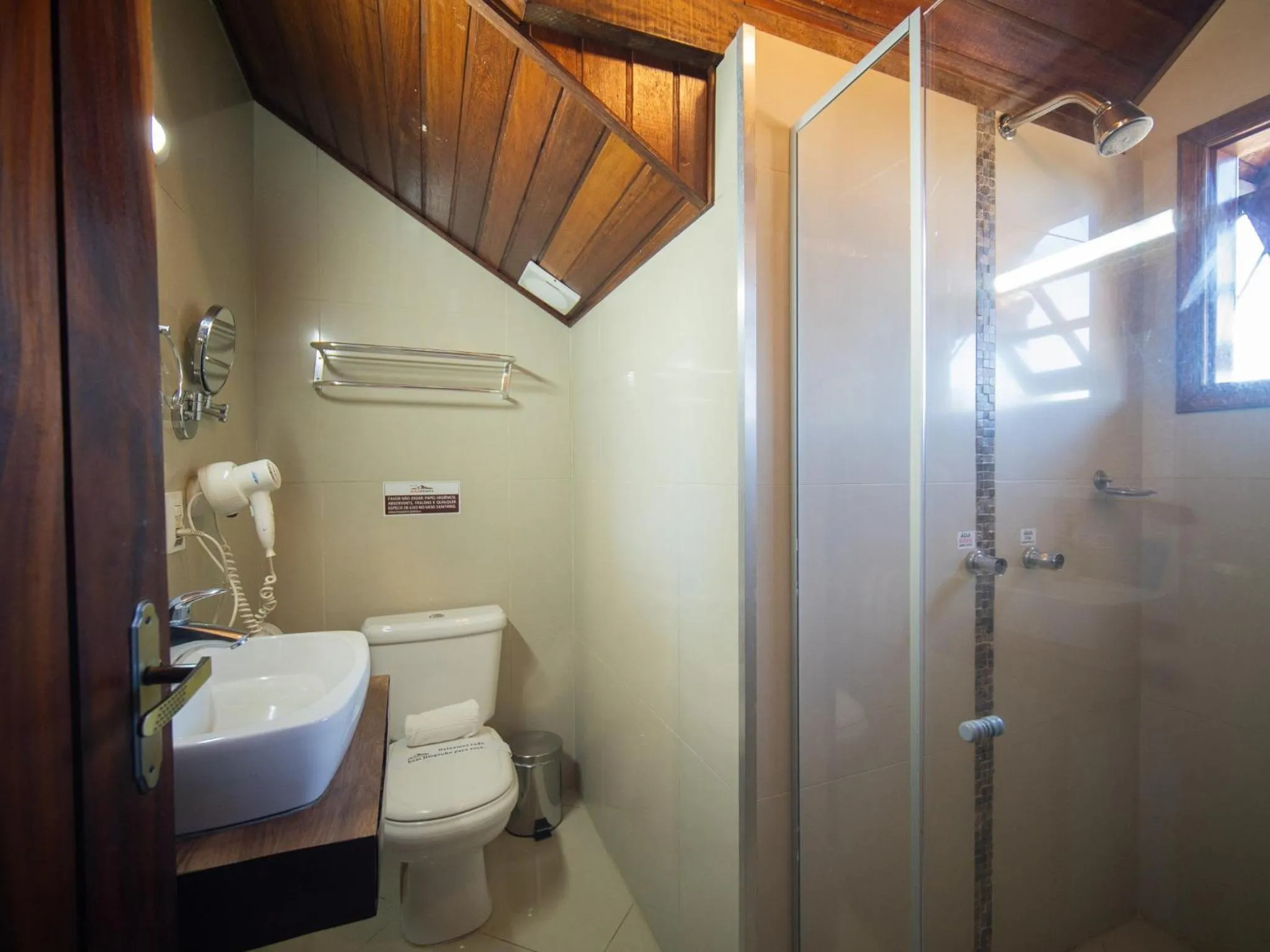 Shower in Pousada Suiça Mineira Centro