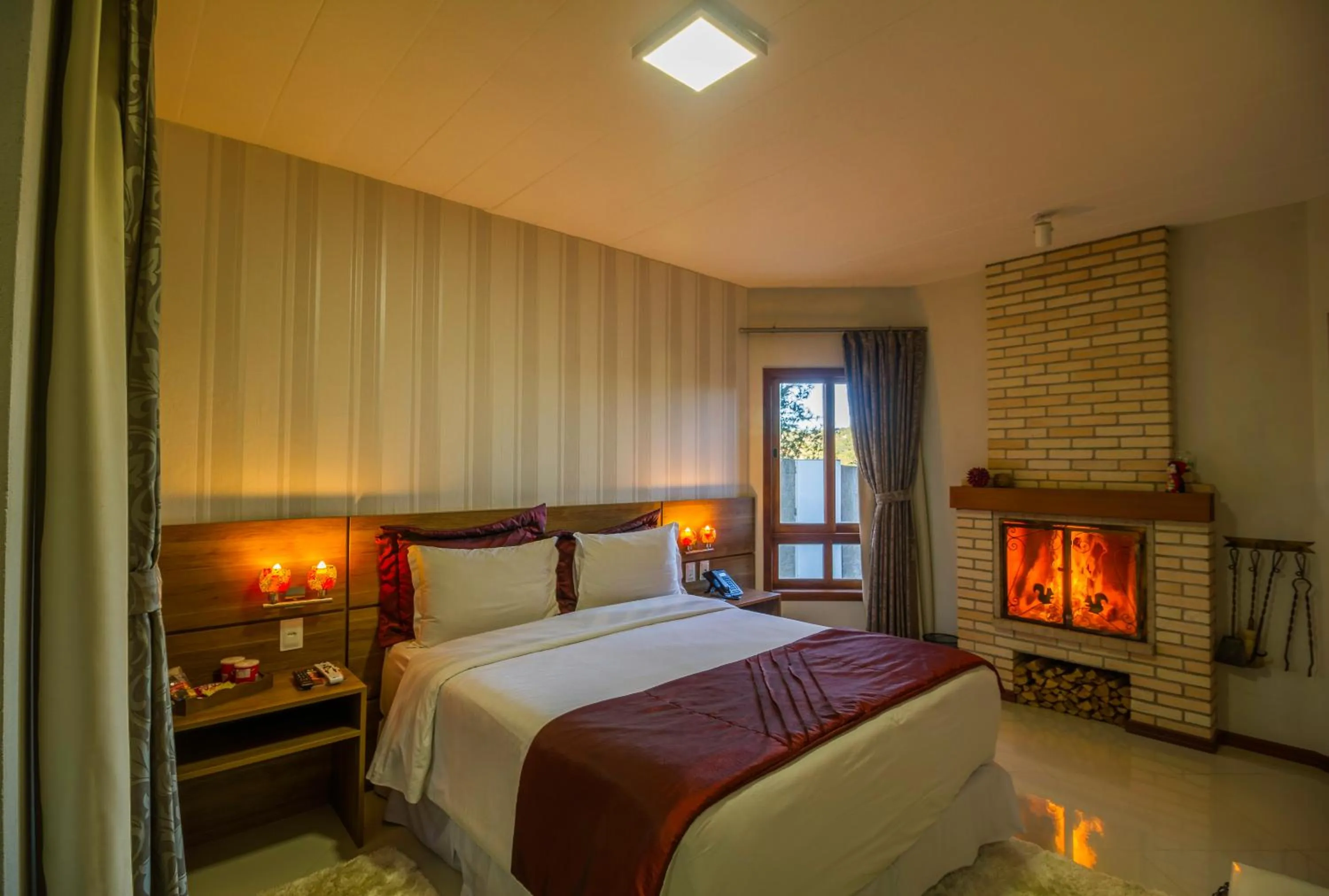 Photo of the whole room, Bed in Pousada Suiça Mineira Centro