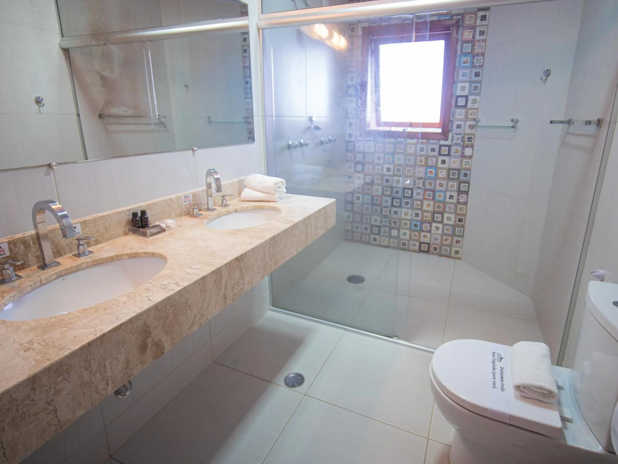 Shower in Pousada Suiça Mineira Centro