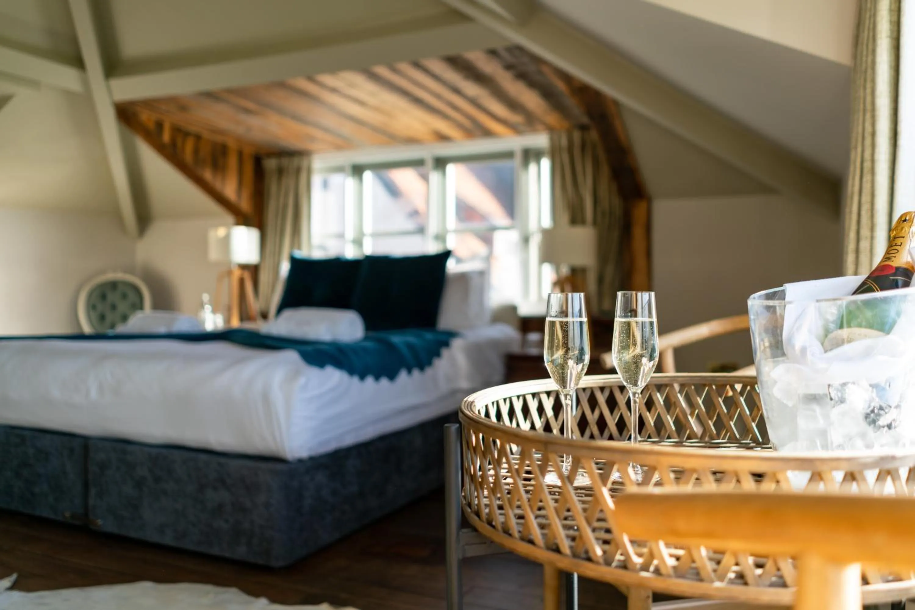 Photo of the whole room, Bed in Crab & Boar