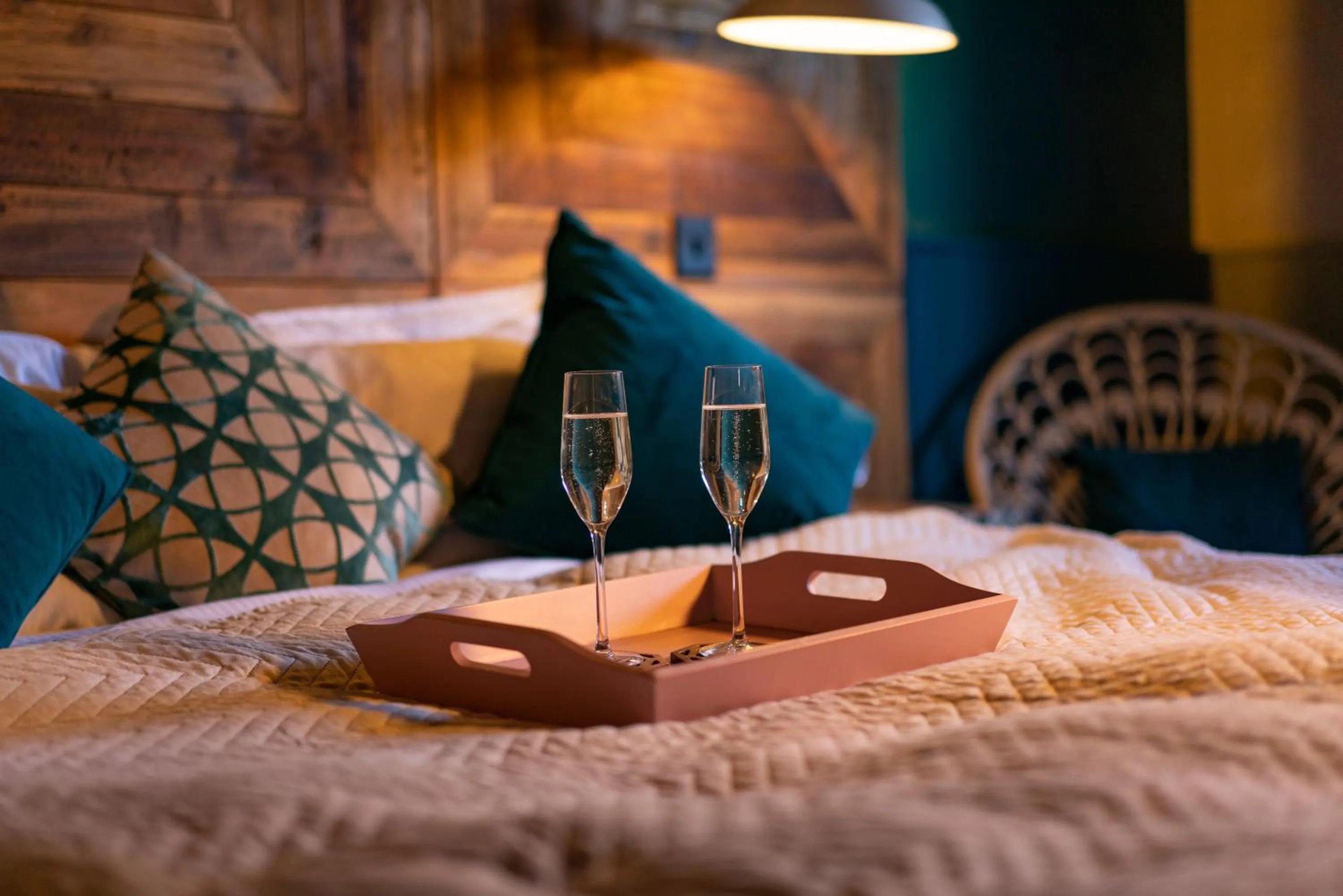 Drinks, Bed in Crab & Boar