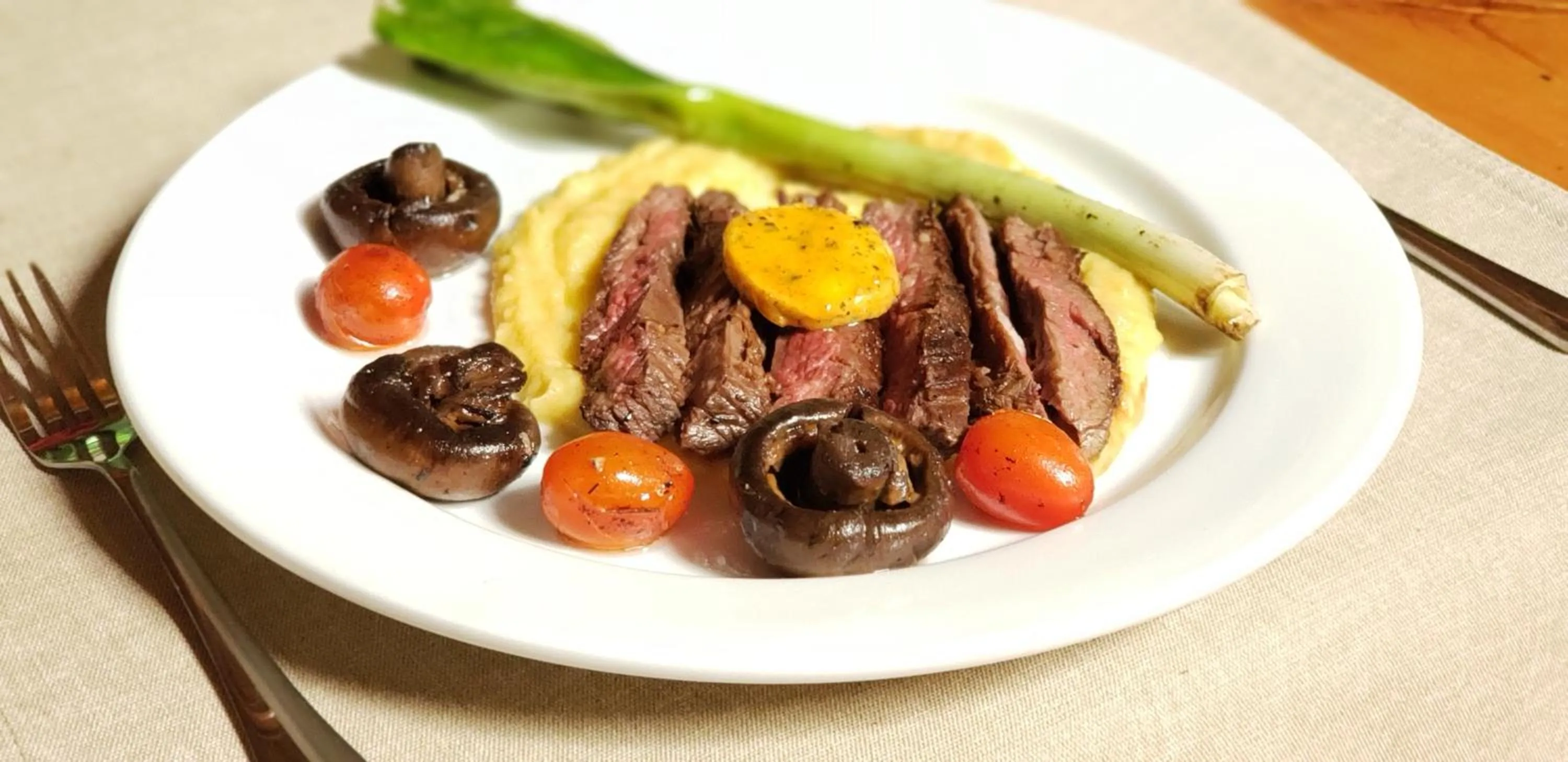 Restaurant/places to eat in Cariblue Beach and Jungle Resort