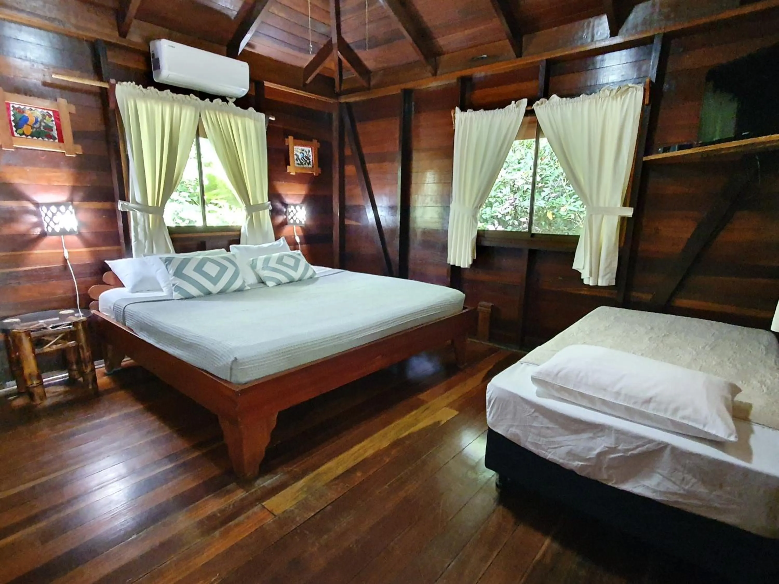 Bedroom, Bed in Cariblue Beach and Jungle Resort
