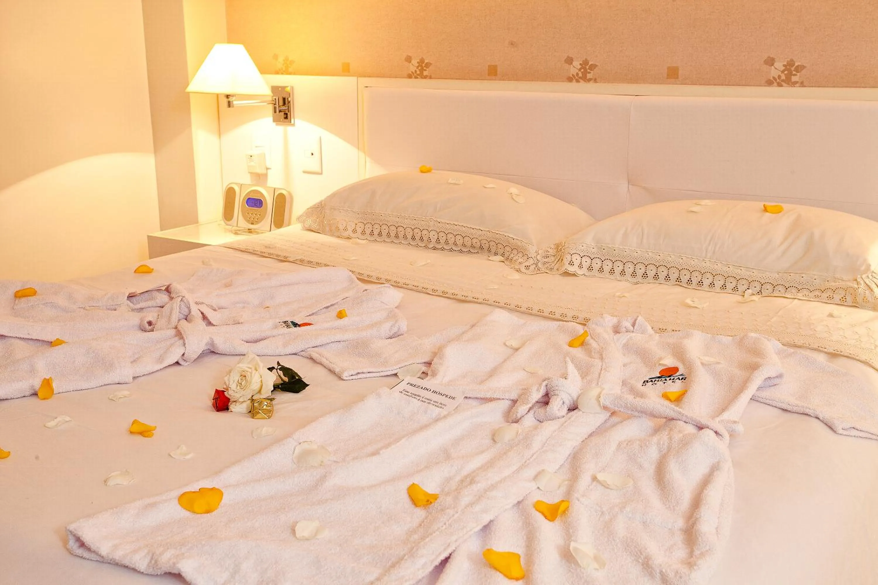 Photo of the whole room, Bed in Bahiamar Hotel