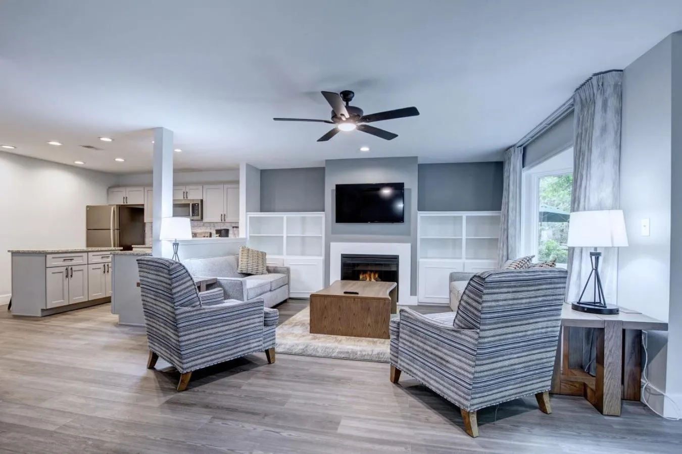 Living room in Pocono Mountain Villas by Exploria Resorts