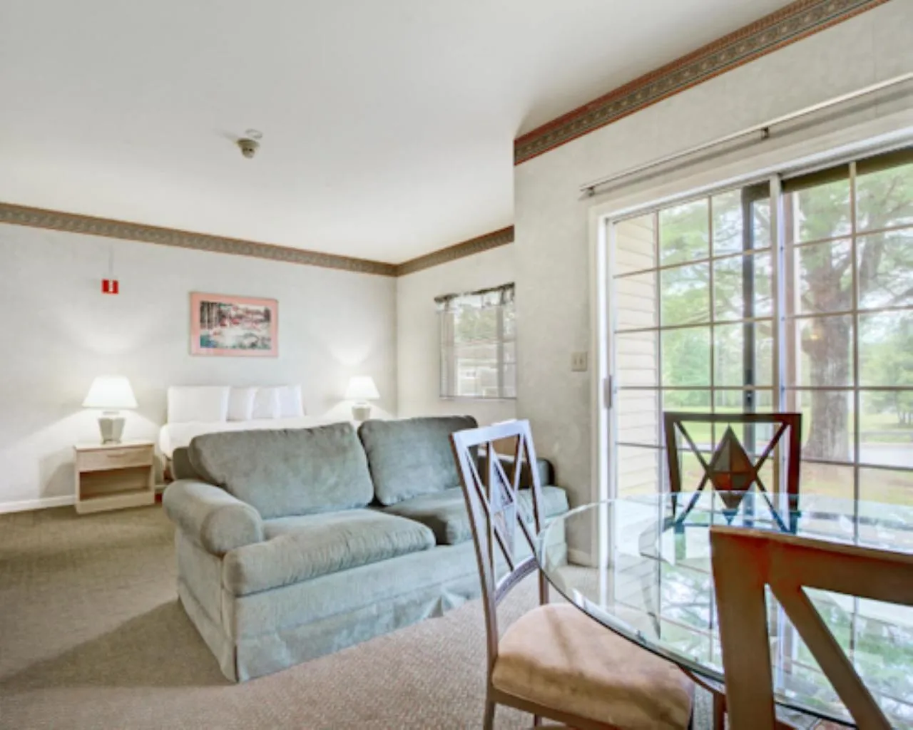 Dining area in Pocono Mountain Villas by Exploria Resorts