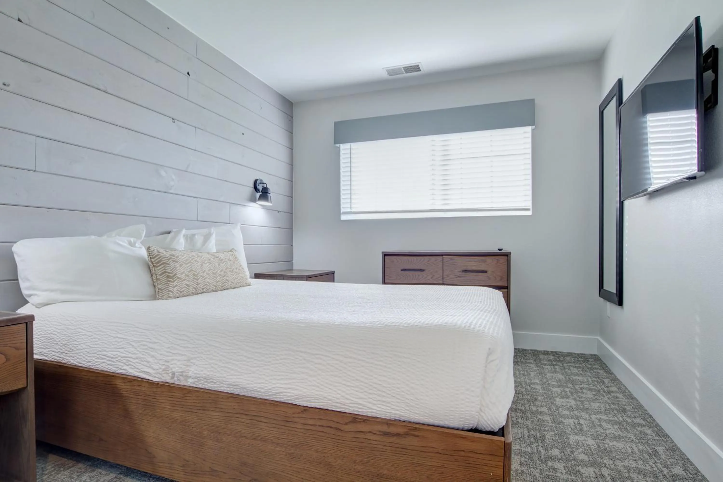 Bedroom, Bed in Pocono Mountain Villas by Exploria Resorts