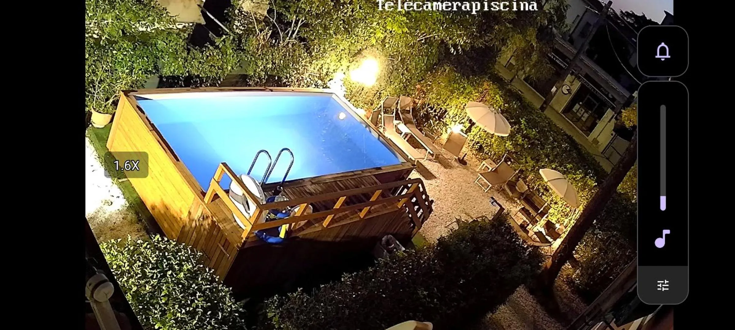 Swimming pool in B&B Villa Regina