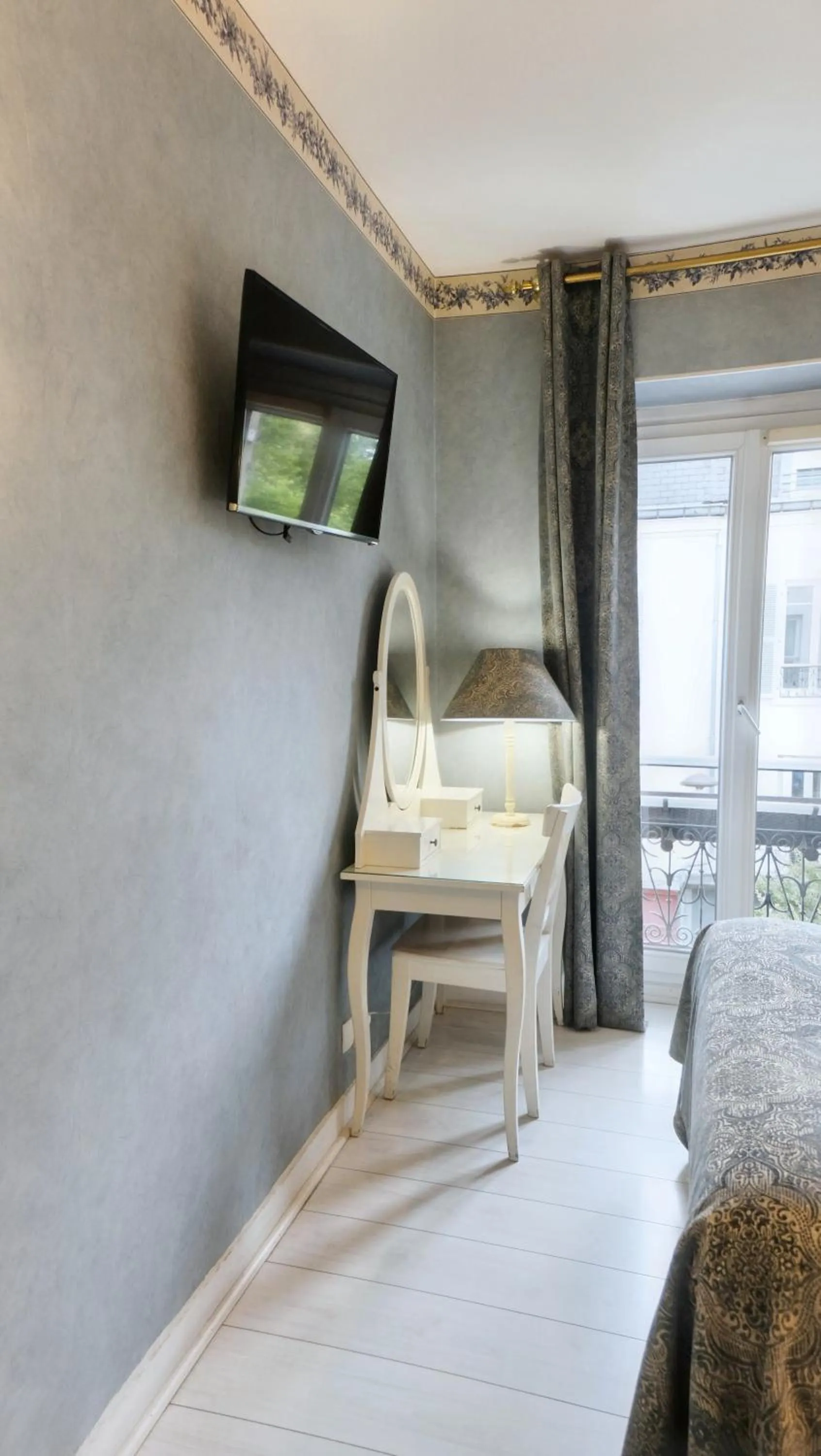 Bed in Hôtel du Château