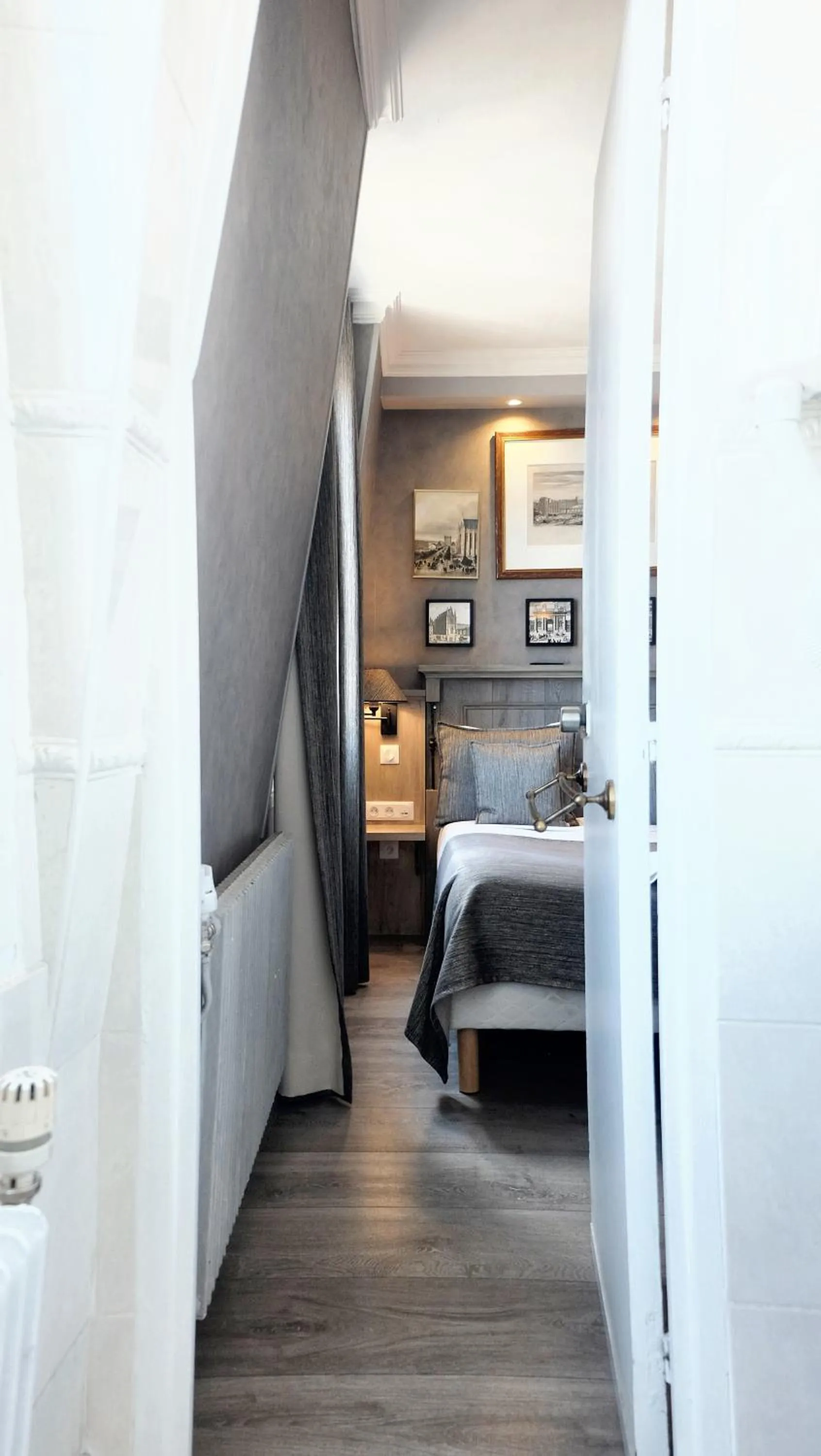 Bed in Hôtel du Château