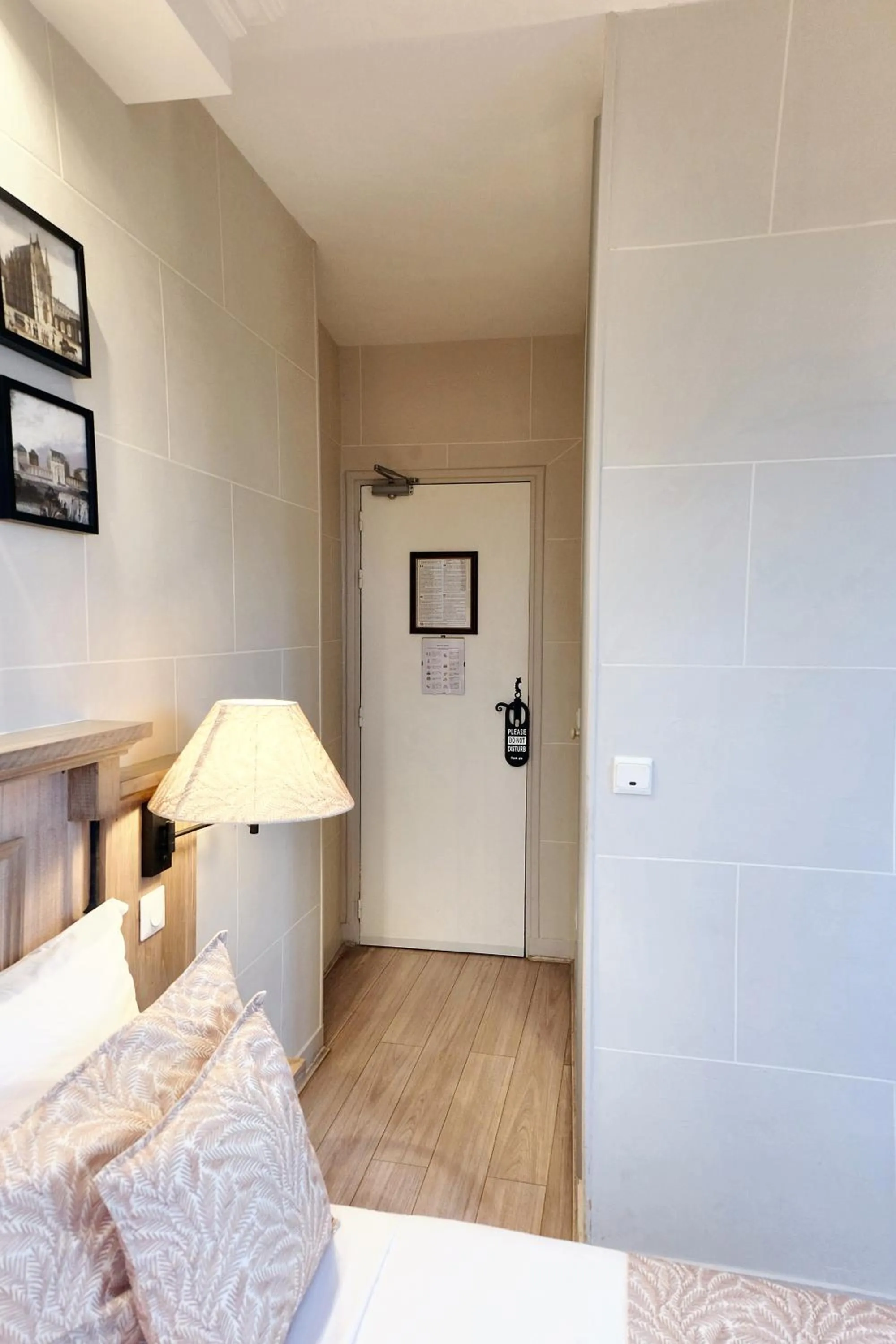 Bed in Hôtel du Château