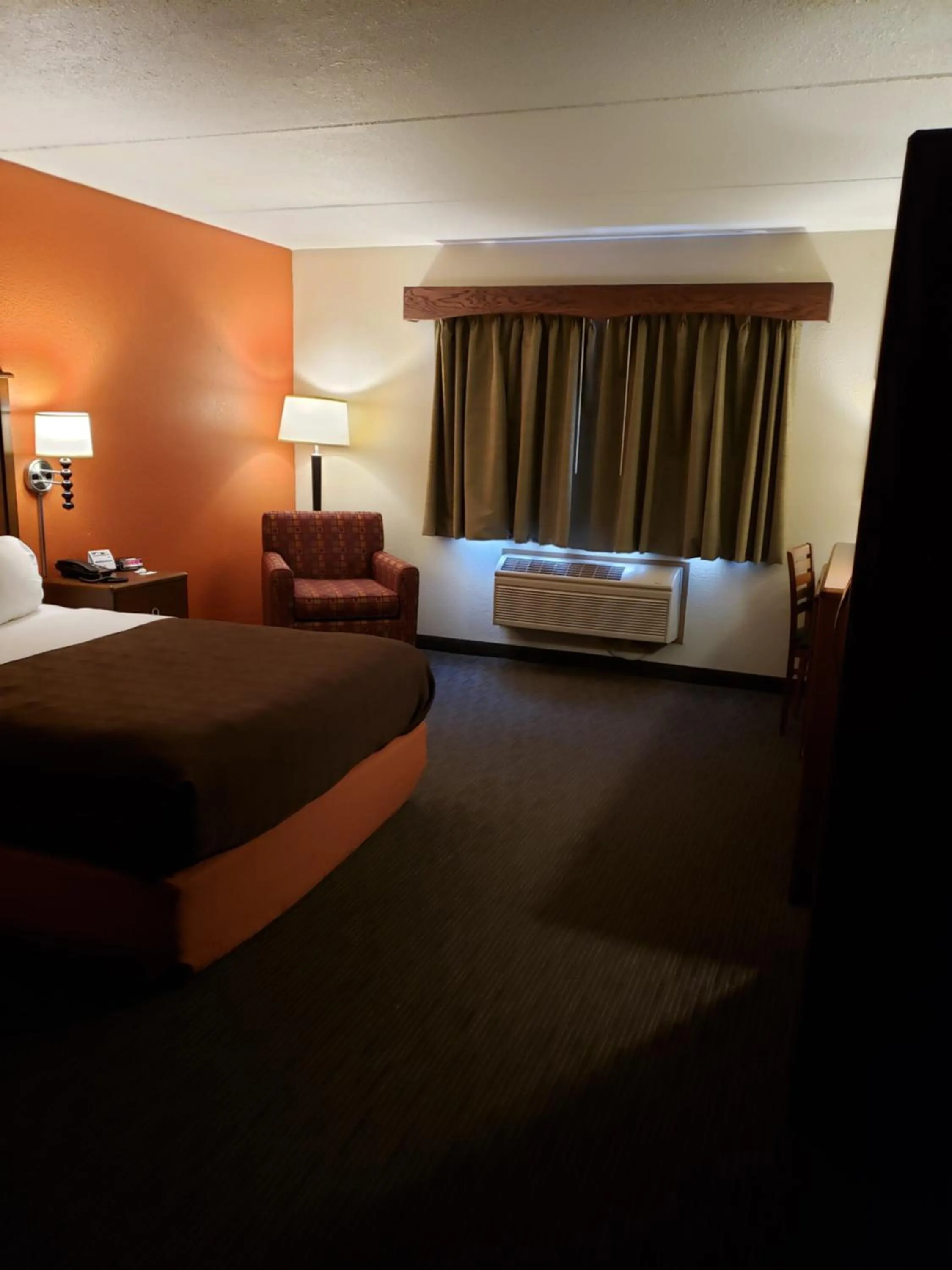 Photo of the whole room, Bed in AmericInn by Wyndham Iron River