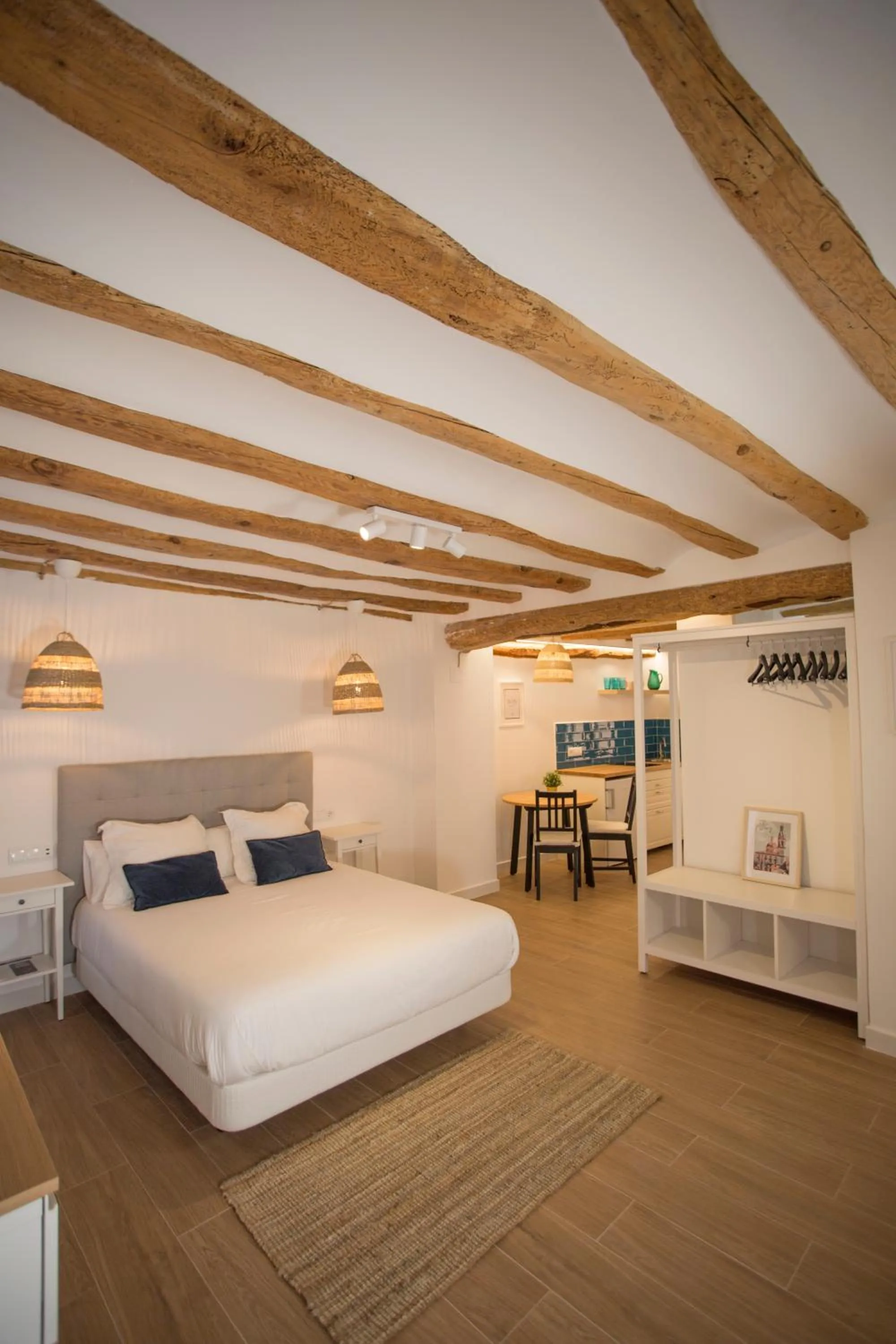 Photo of the whole room, Bed in Savoy