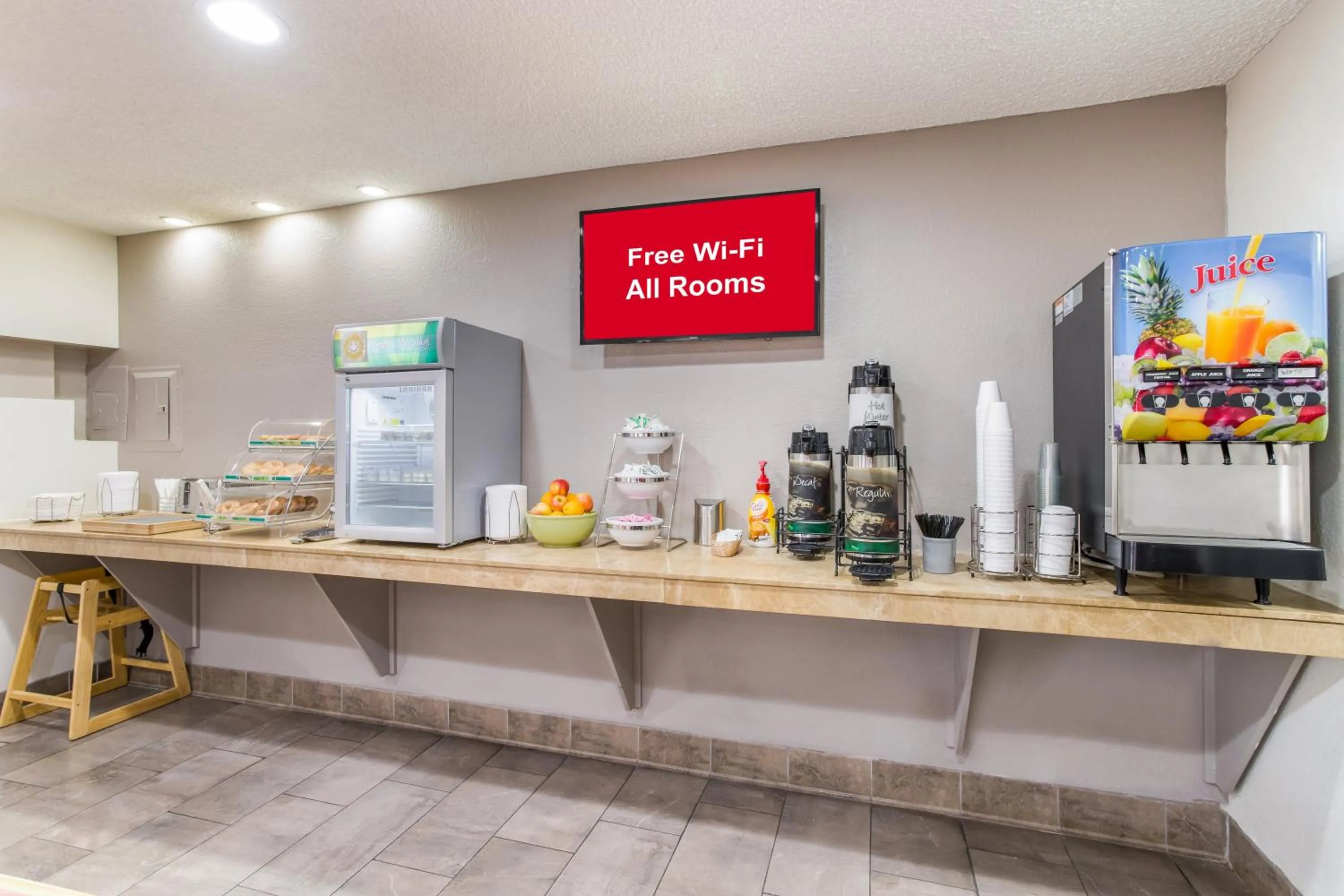 Breakfast in Red Roof Inn Albuquerque - Midtown