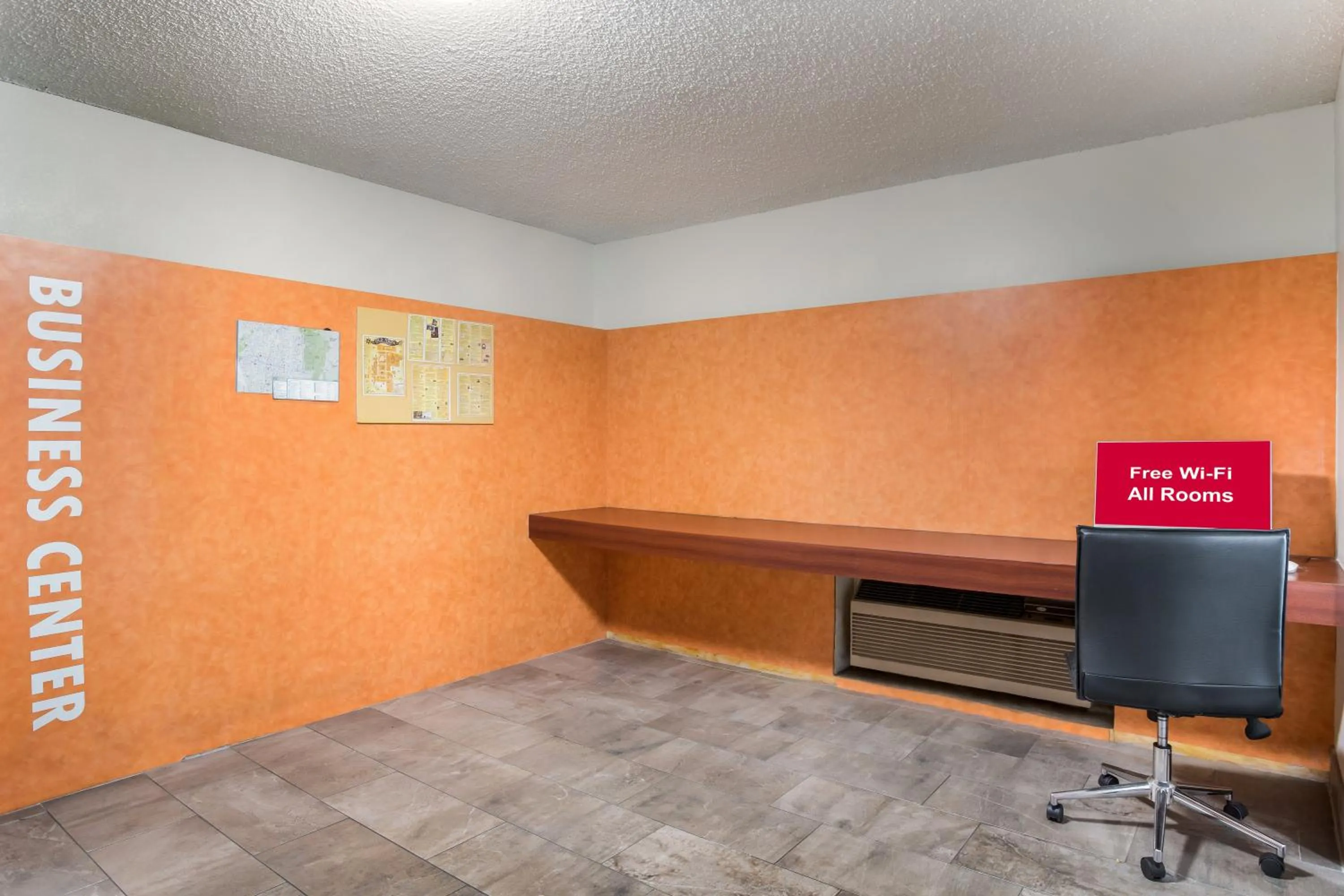 Business facilities in Red Roof Inn Albuquerque - Midtown